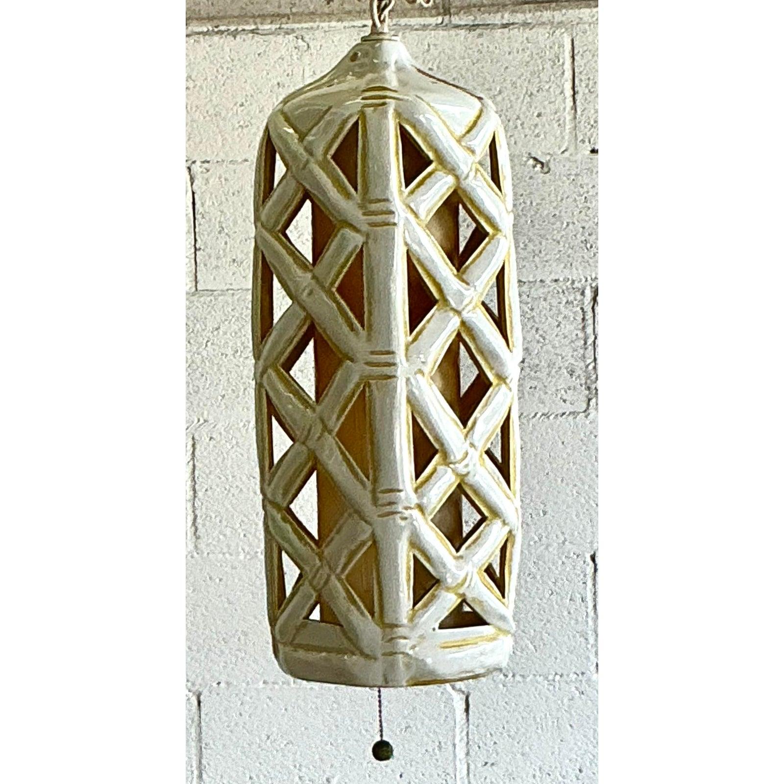 Vintage Mid-Century Modern Glasierte Keramik Hängende Spalier Laterne (amerikanisch) im Angebot