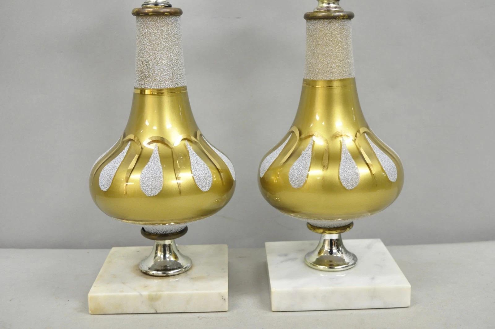 Vintage Mid Century Modern Gold Teardrop Diamond Vanity Table Lamps - a Pair In Good Condition For Sale In Philadelphia, PA