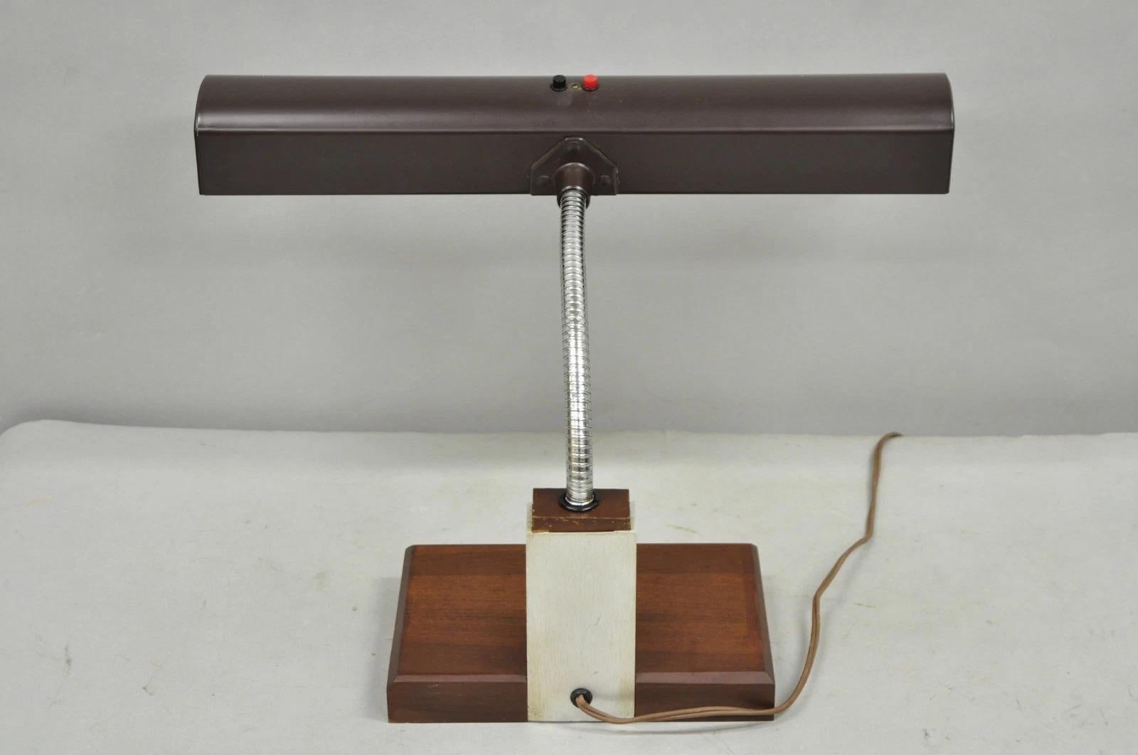 Vintage Mid Century Modern Gooseneck Walnut Base Brown Mad Men Desk Lamp For Sale 3