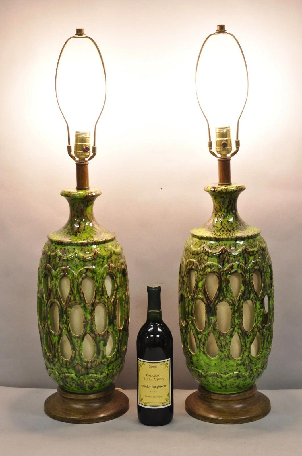 Vintage Mid Century Modern Green Lava Glazed Ceramic Pierced Table Lamps - Pair For Sale 4