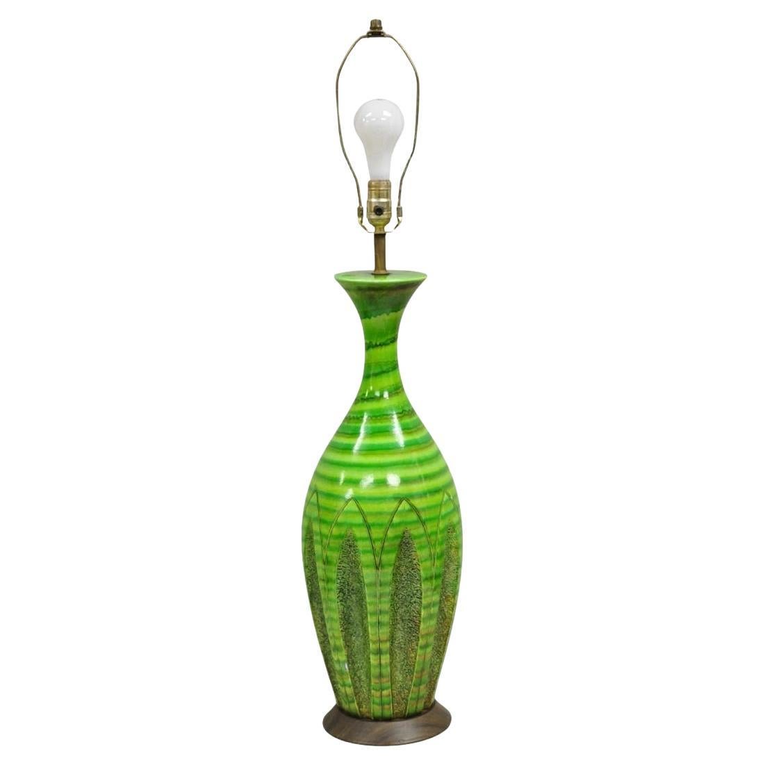 Vintage Mid Century Modern Greene & Greene & Greene Greene in ceramica smaltata Lampada da Tavolo Italiana