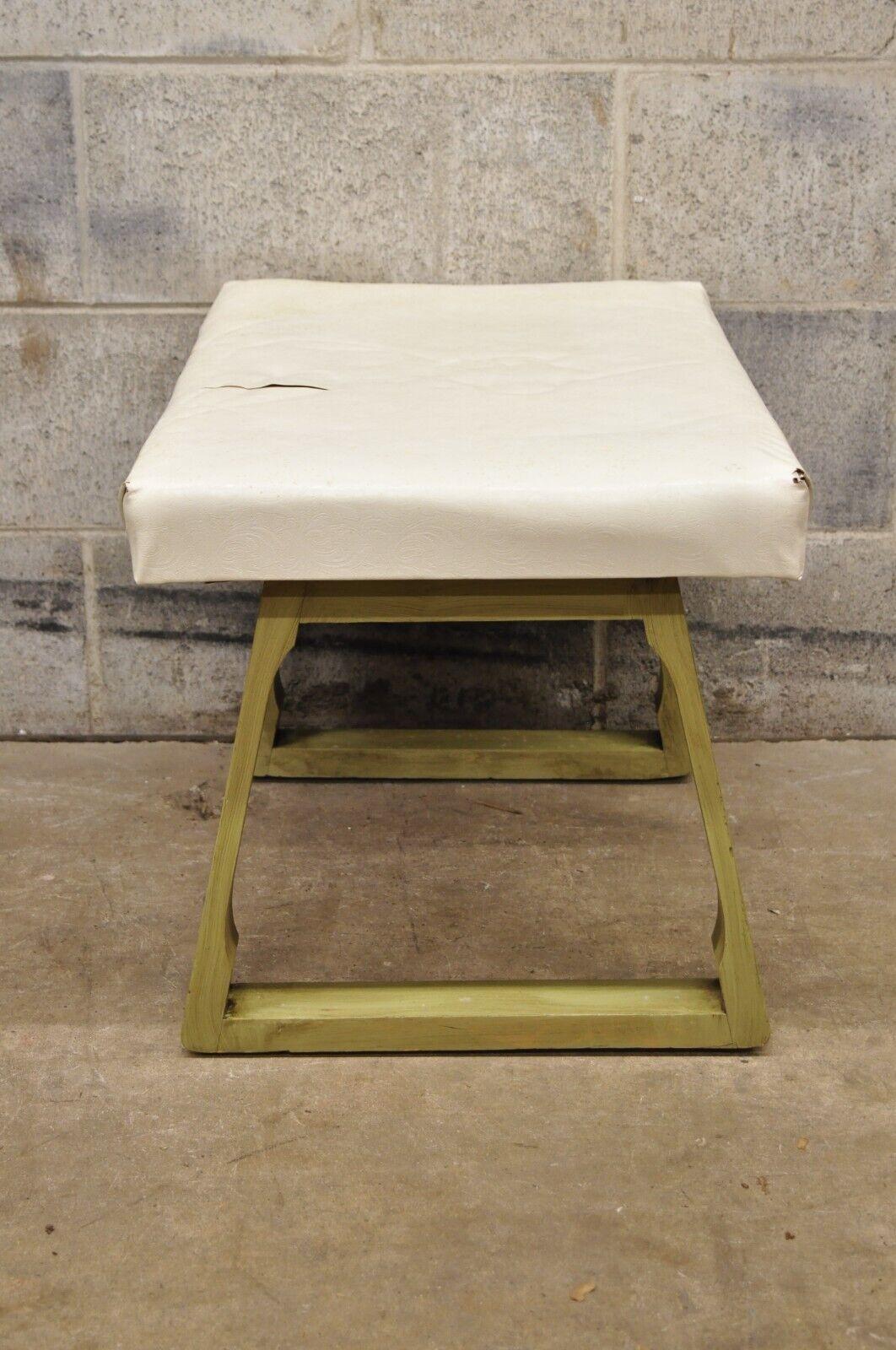 Vintage Mid-Century Modern Green Painted Art Deco Vanity Bench In Good Condition For Sale In Philadelphia, PA
