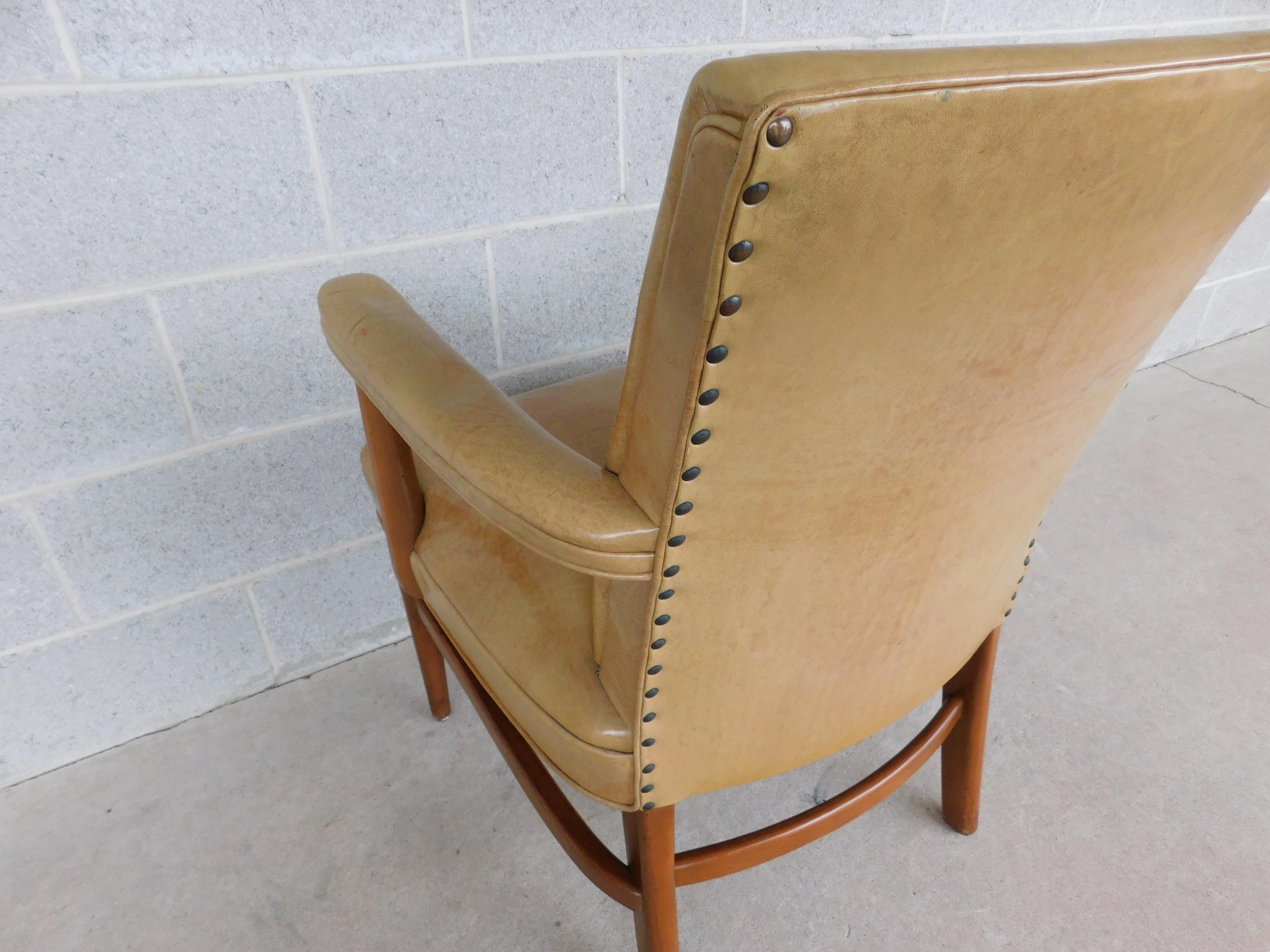 Vintage Mid-Century Modern Gunlocke Leather Conference Office Chairs Set of, 8 For Sale 8