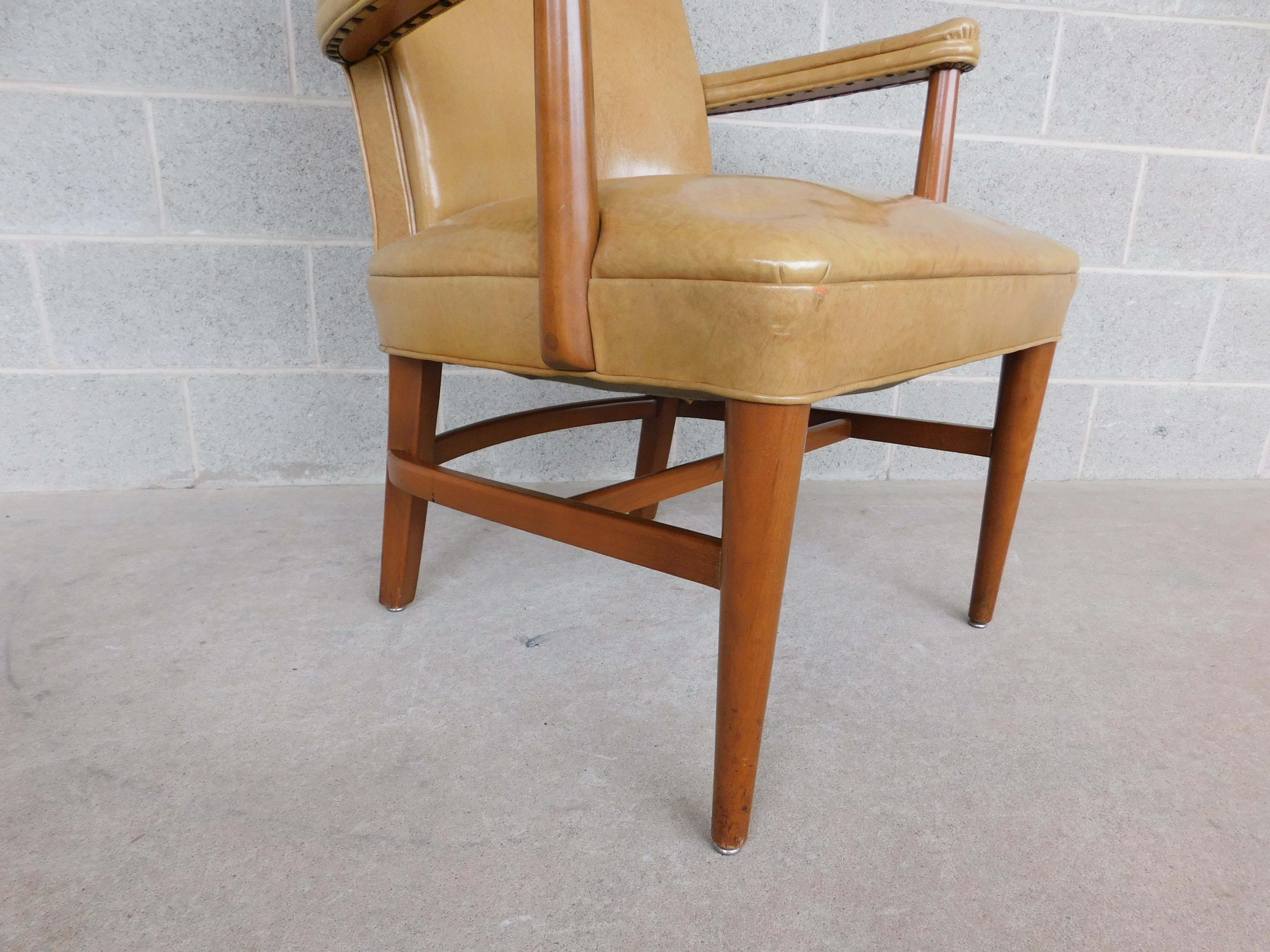Vintage Mid-Century Modern Gunlocke Leather Conference Office Chairs Set of, 8 For Sale 4