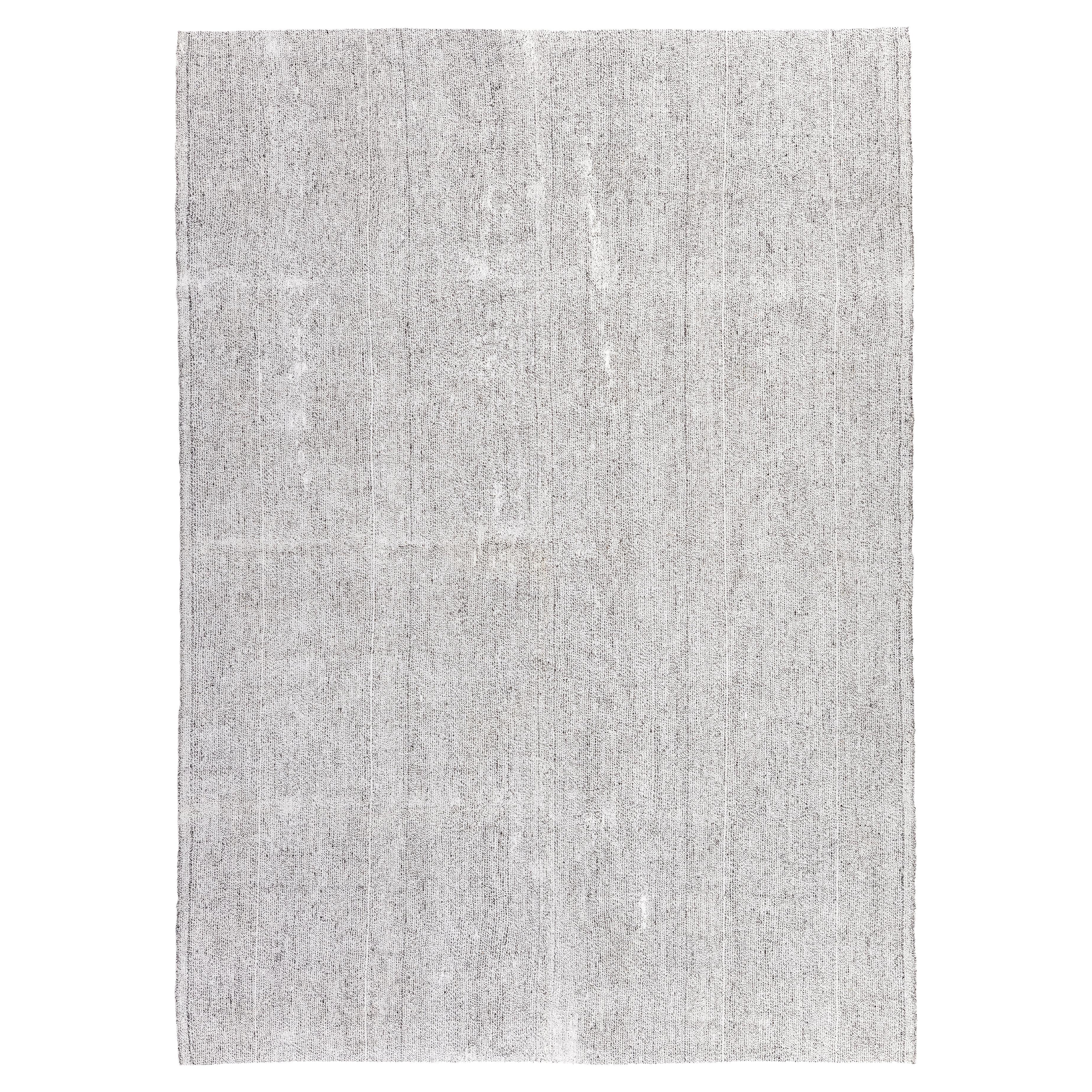 Vintage Mid-Century Modern Handwoven Pelas Flatweave in Natural Wool
Linen Mix