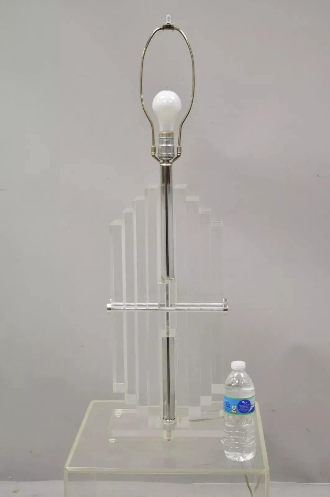 Vintage Mid Century Modern Heavy Stacked Lucite Skyscraper Table Lamp For Sale 3