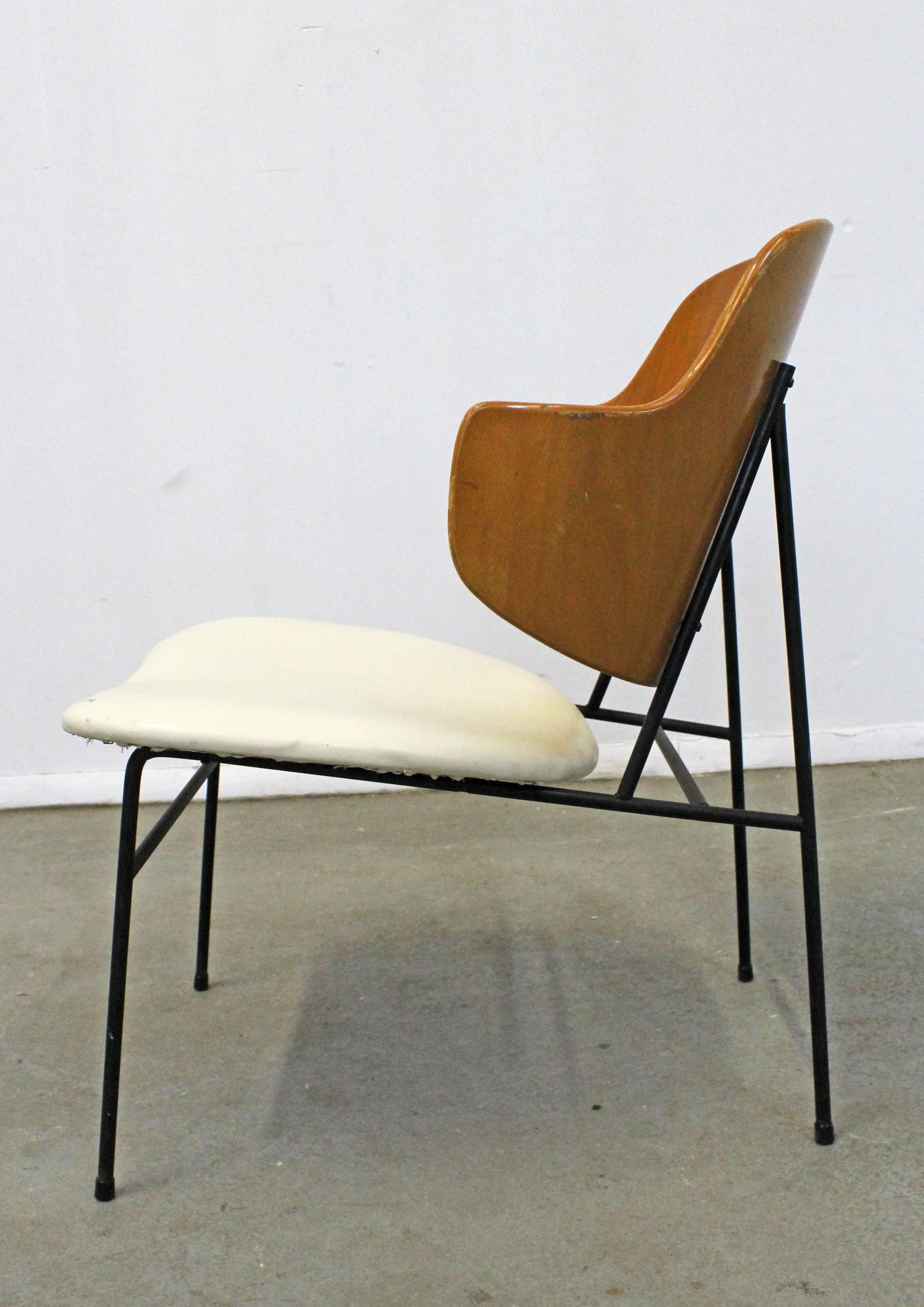 Scandinavo moderno Sedia da salotto vintage di metà secolo IB Kofod Larsen per Selig Penguin