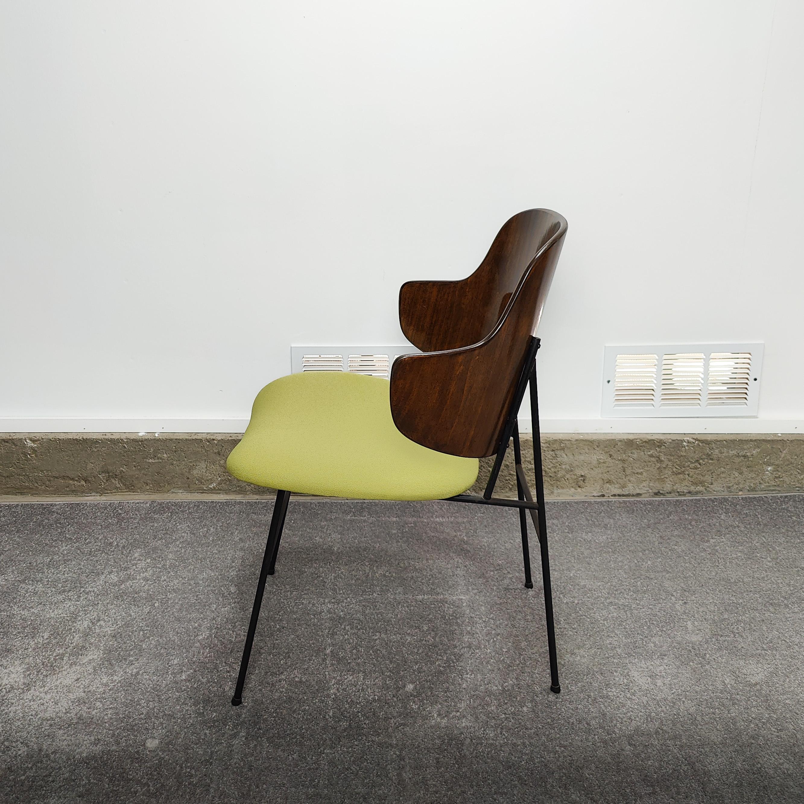 Beech Vintage Mid-Century Modern Ib Kofod Larsen Penguin Chair For Sale