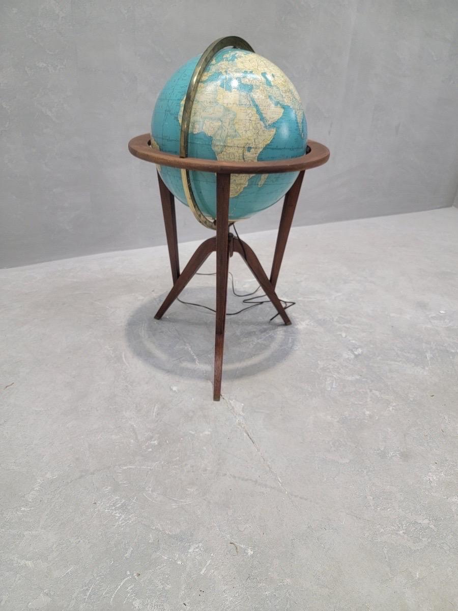 Globe terrestre illuminé sur stand en acajou par Edward Wormley, Vintage Mid Century Modern en vente 1