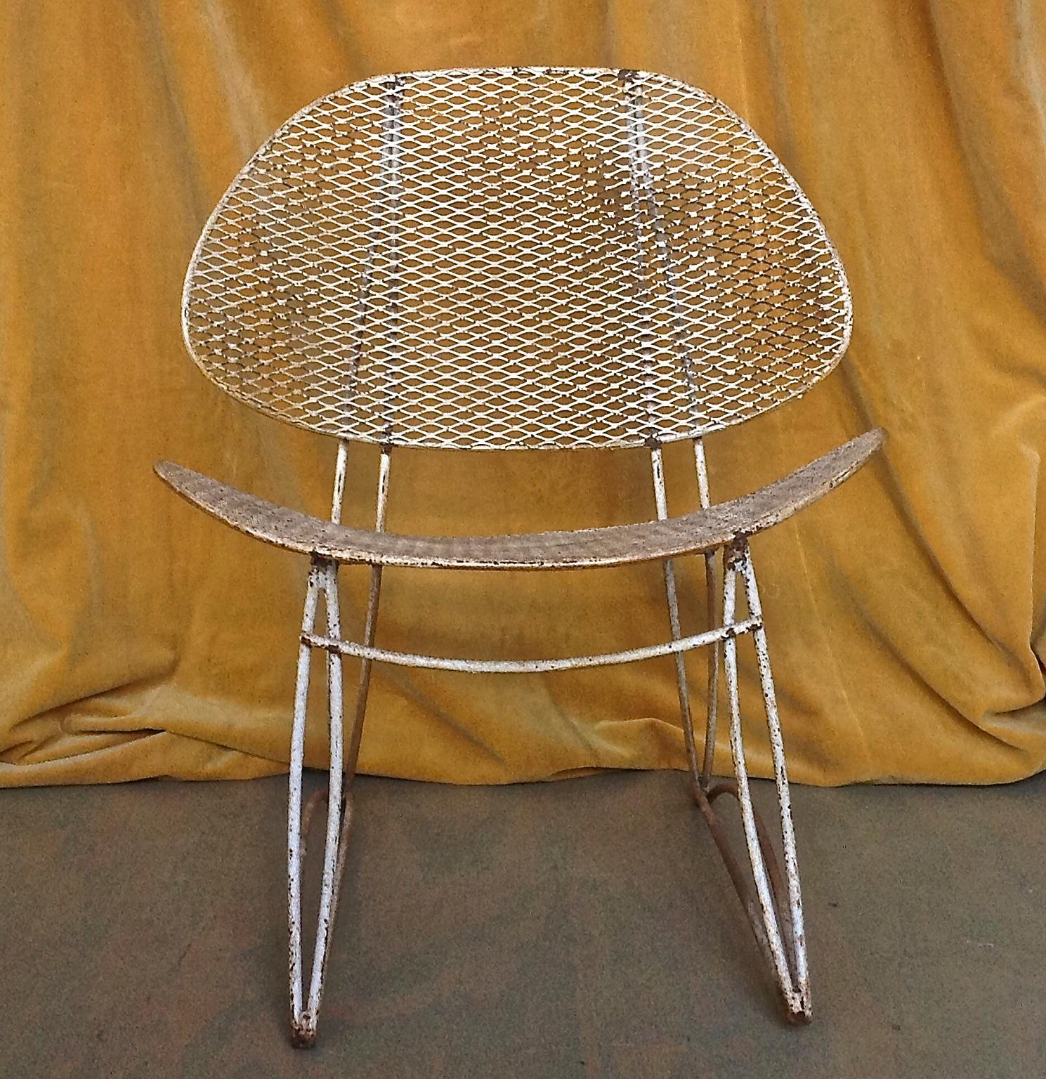 Vintage Mid Century Modern Iron Garden Chair For Sale 3