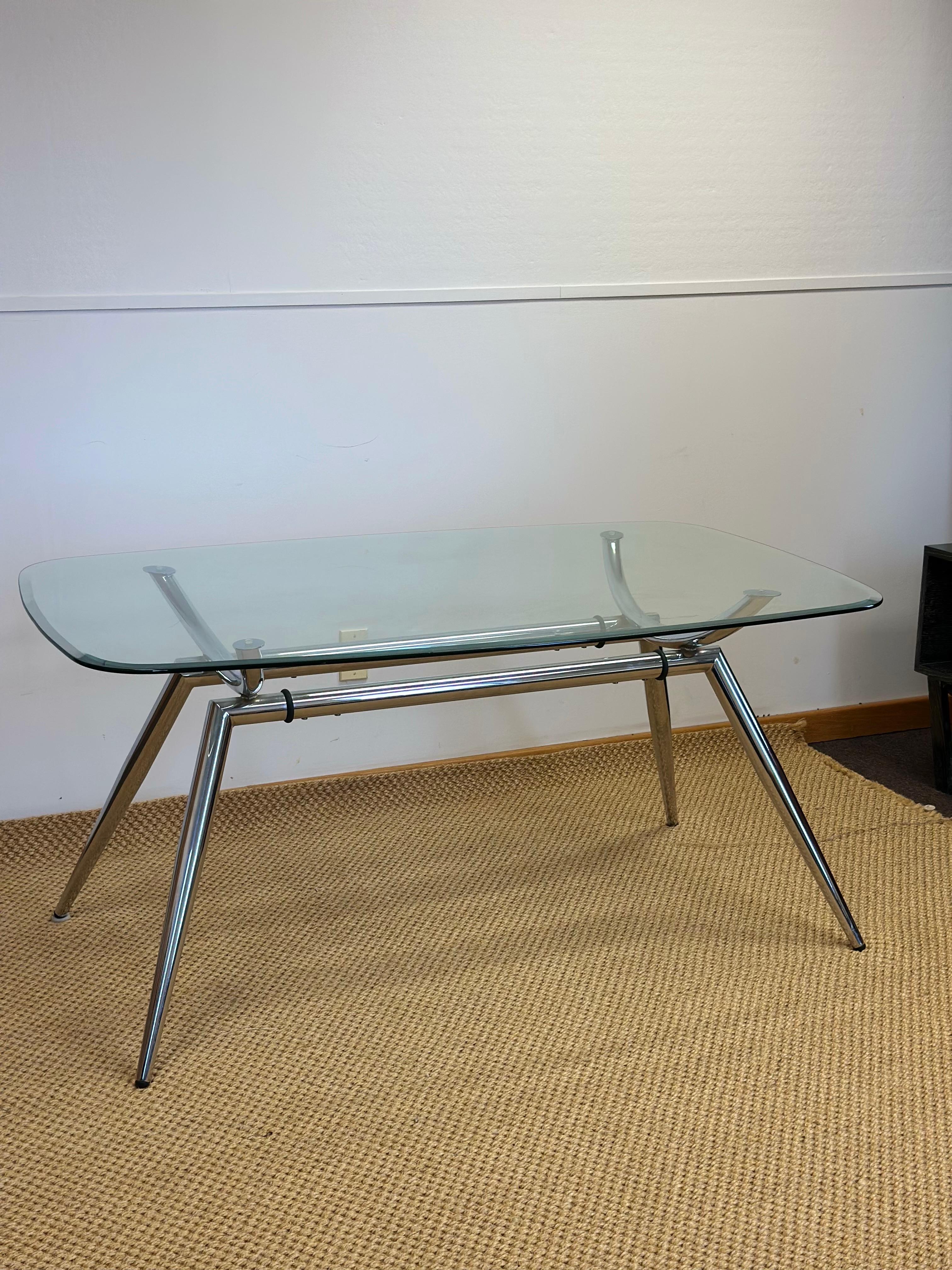 Americano Vintage Mid-Century Modern Italian Chrome Glass Tavolo rettangolare da pranzo/ufficio in vendita