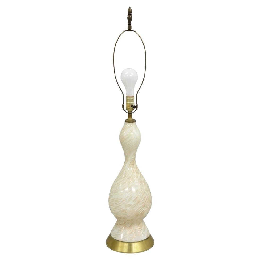 Vintage Italian Lamp a vortice in vetro di Murano della metà del secolo scorso con macchie dorate