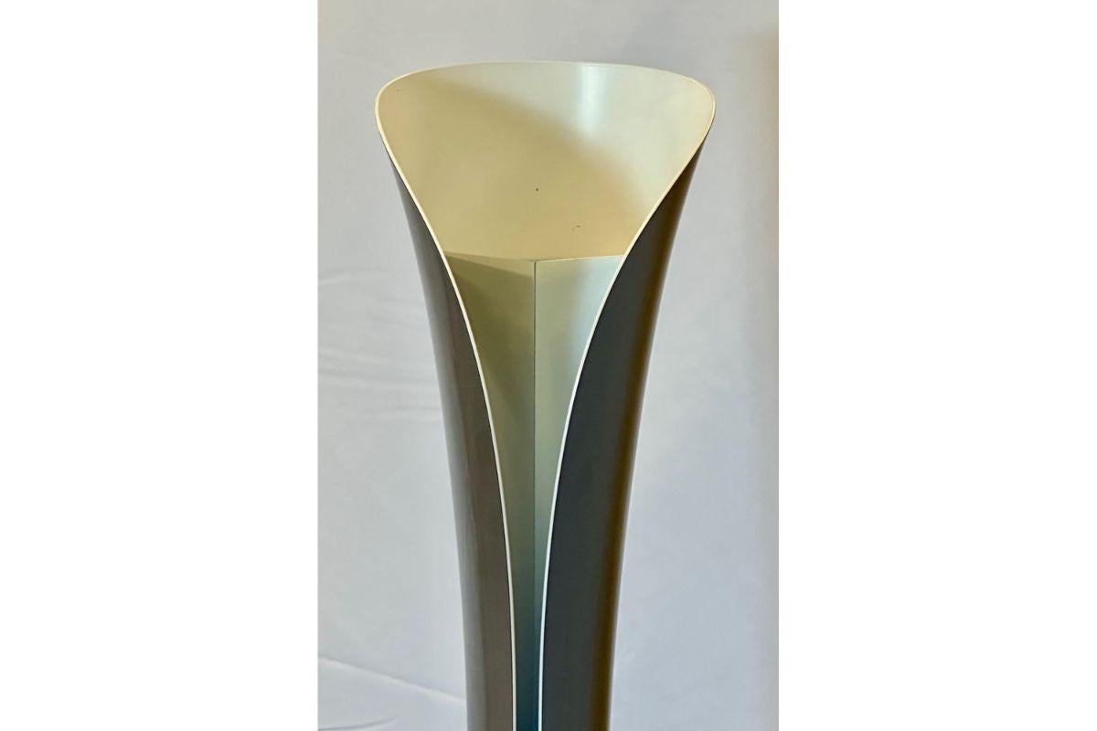 Vintage Mid-Century Modern Italian Lacquered Floor Lamp, Artemide, Labeled Italy For Sale 5