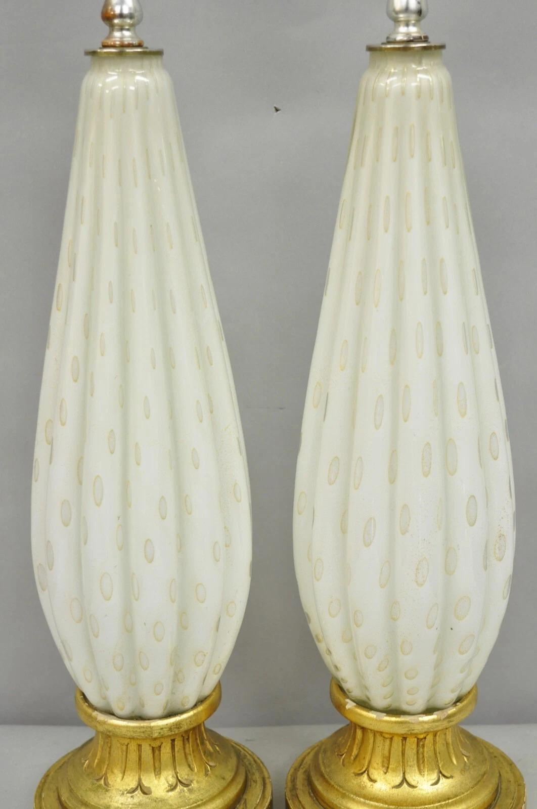 Mid-Century Modern Vintage Mid Century Modern Italian Murano White Blown Glass Table Lamps - a Pair en vente