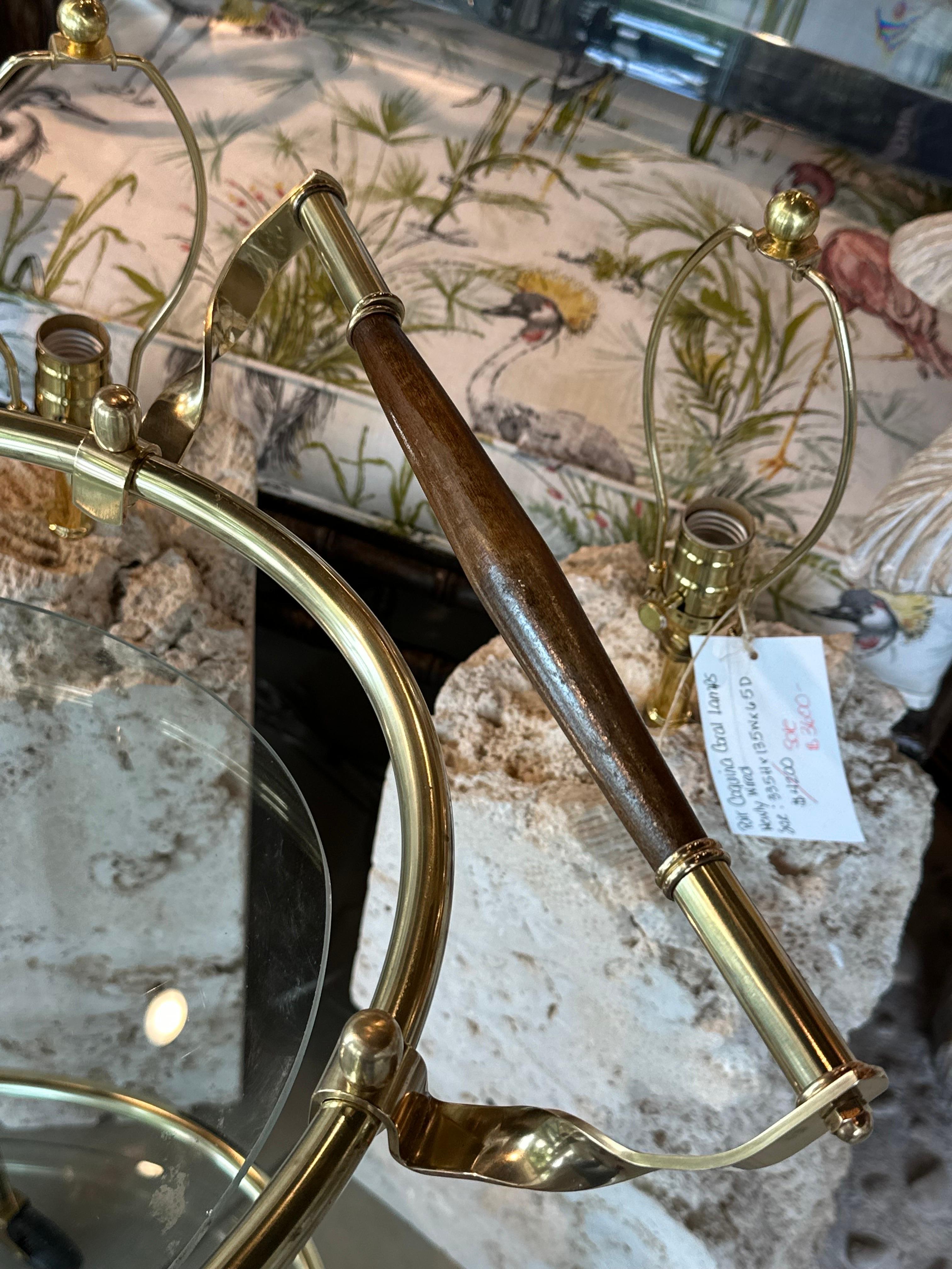 Chariot de bar ovale en bois de noyer et laiton Vintage Mid Century Modern Italian Bon état - En vente à West Palm Beach, FL
