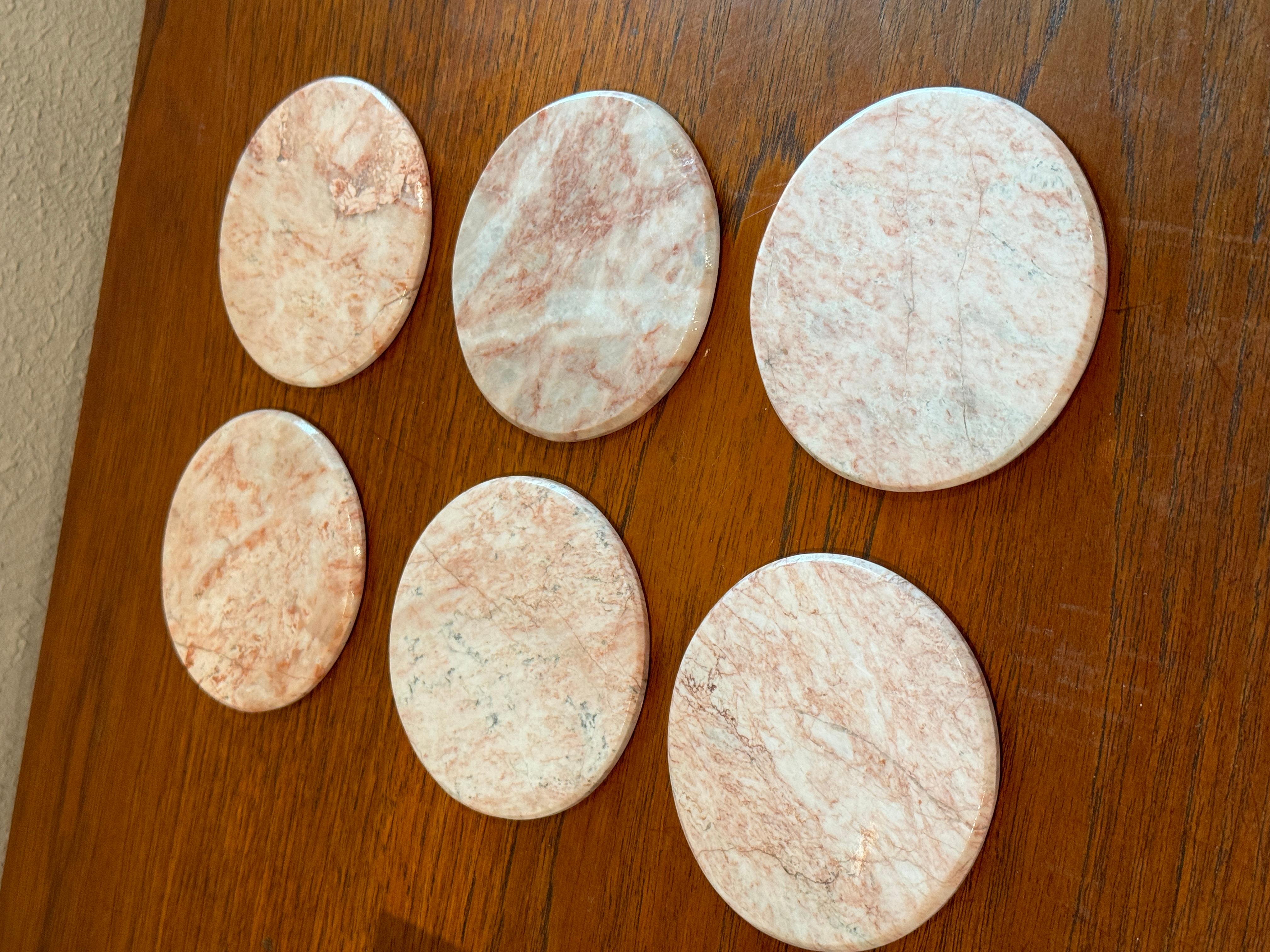 Late 20th Century Vintage mid century modern Italian pink coasters and matching set  For Sale