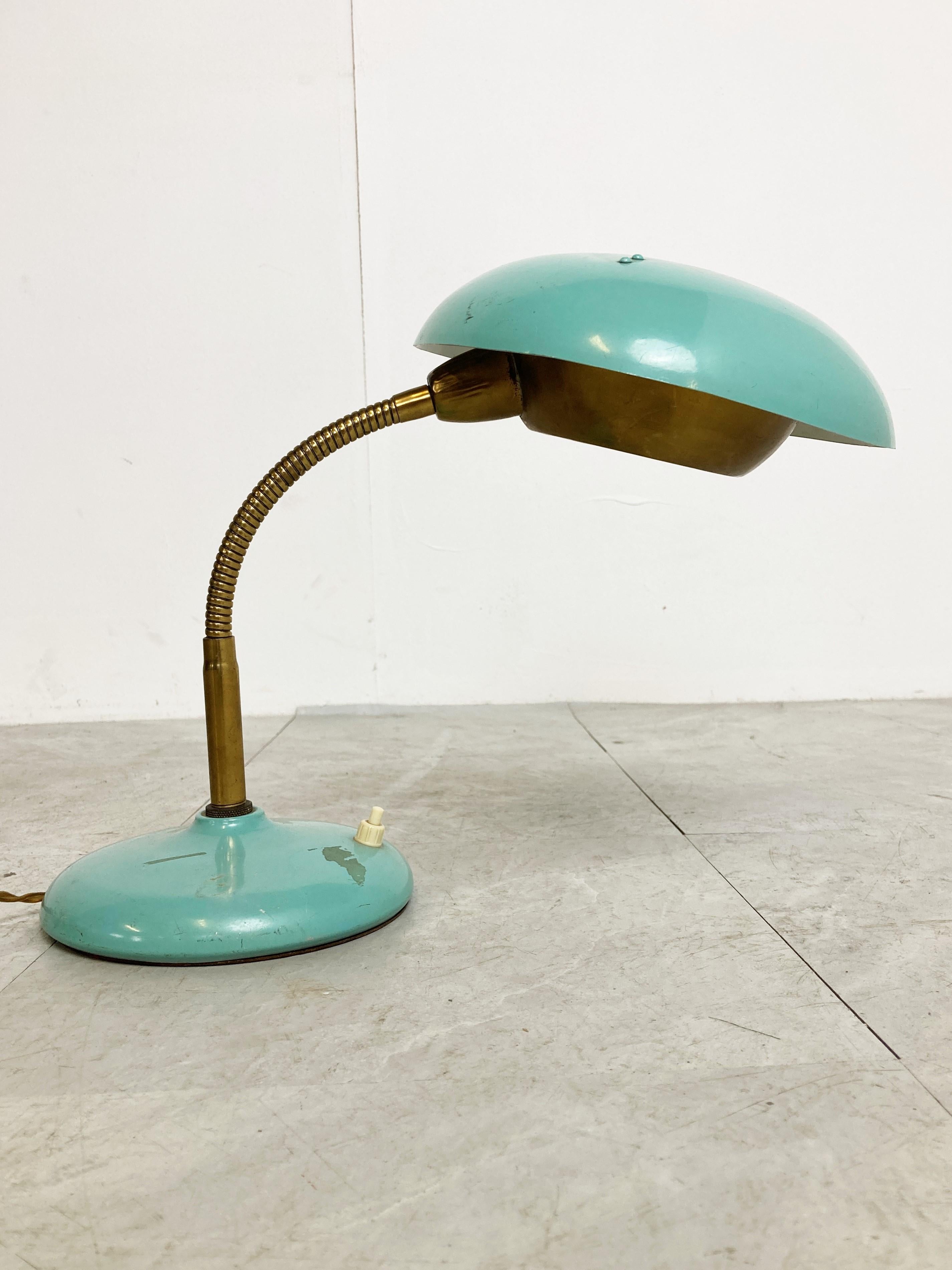 Vintage Mid-Century Modern Italian Table Lamp, 1960s In Good Condition In HEVERLEE, BE