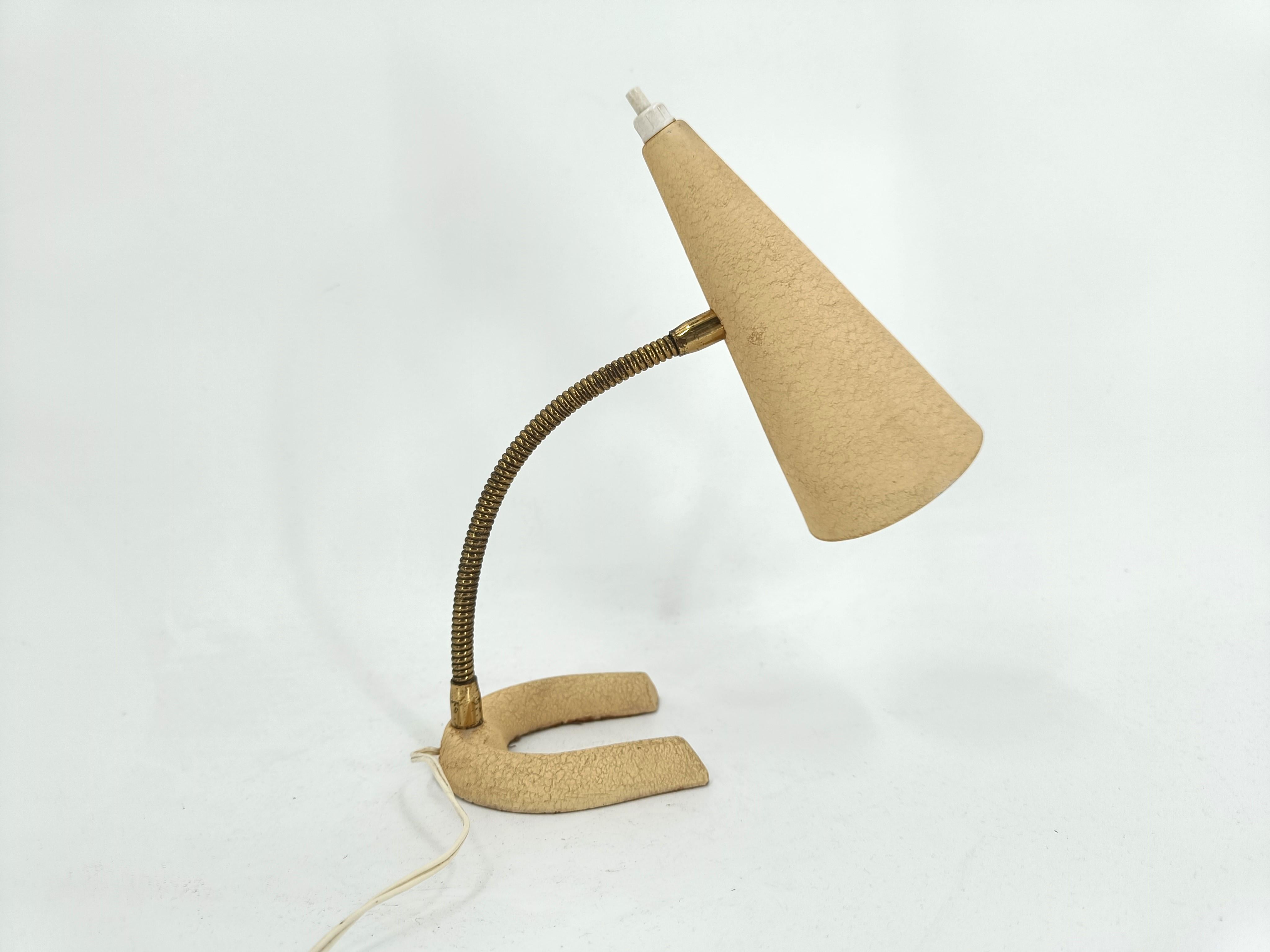 Vintage Mid-Century Modern italian table lamp - Años 60 en Bueno estado para la venta en Leuven, Vlaams Gewest