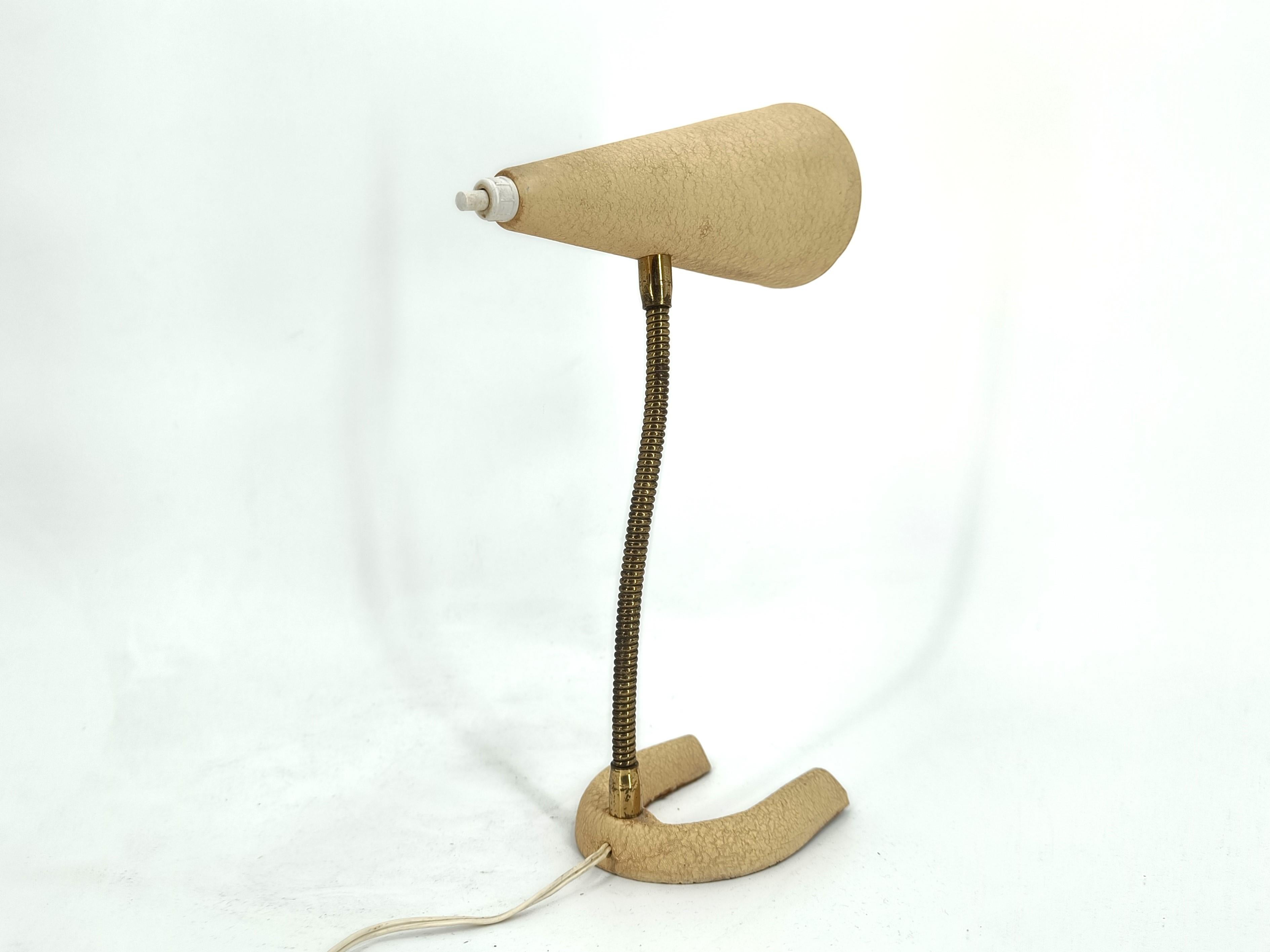 Vintage Mid-Century Modern italian table lamp - Años 60 en venta 2