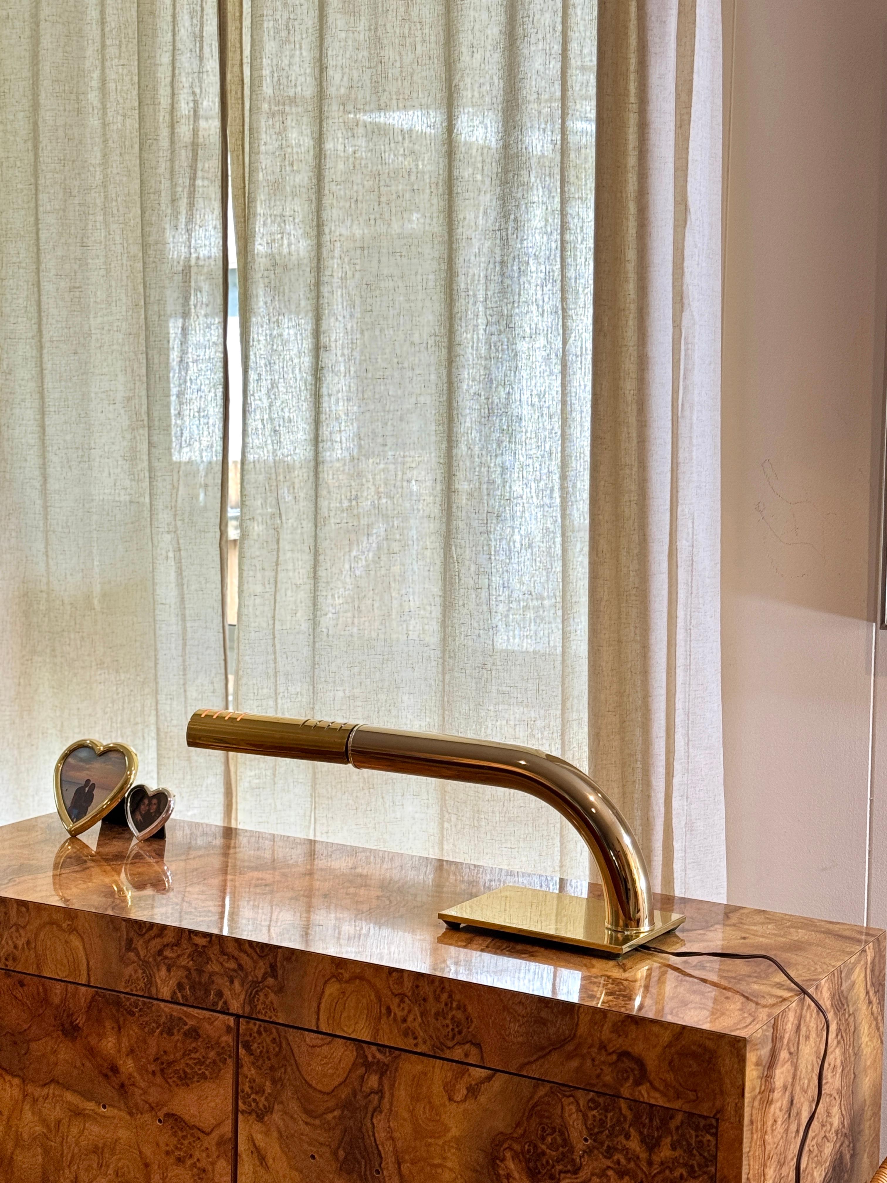 Vintage mid century modern Jim Bindman tubular brass touch lamp For Sale 4