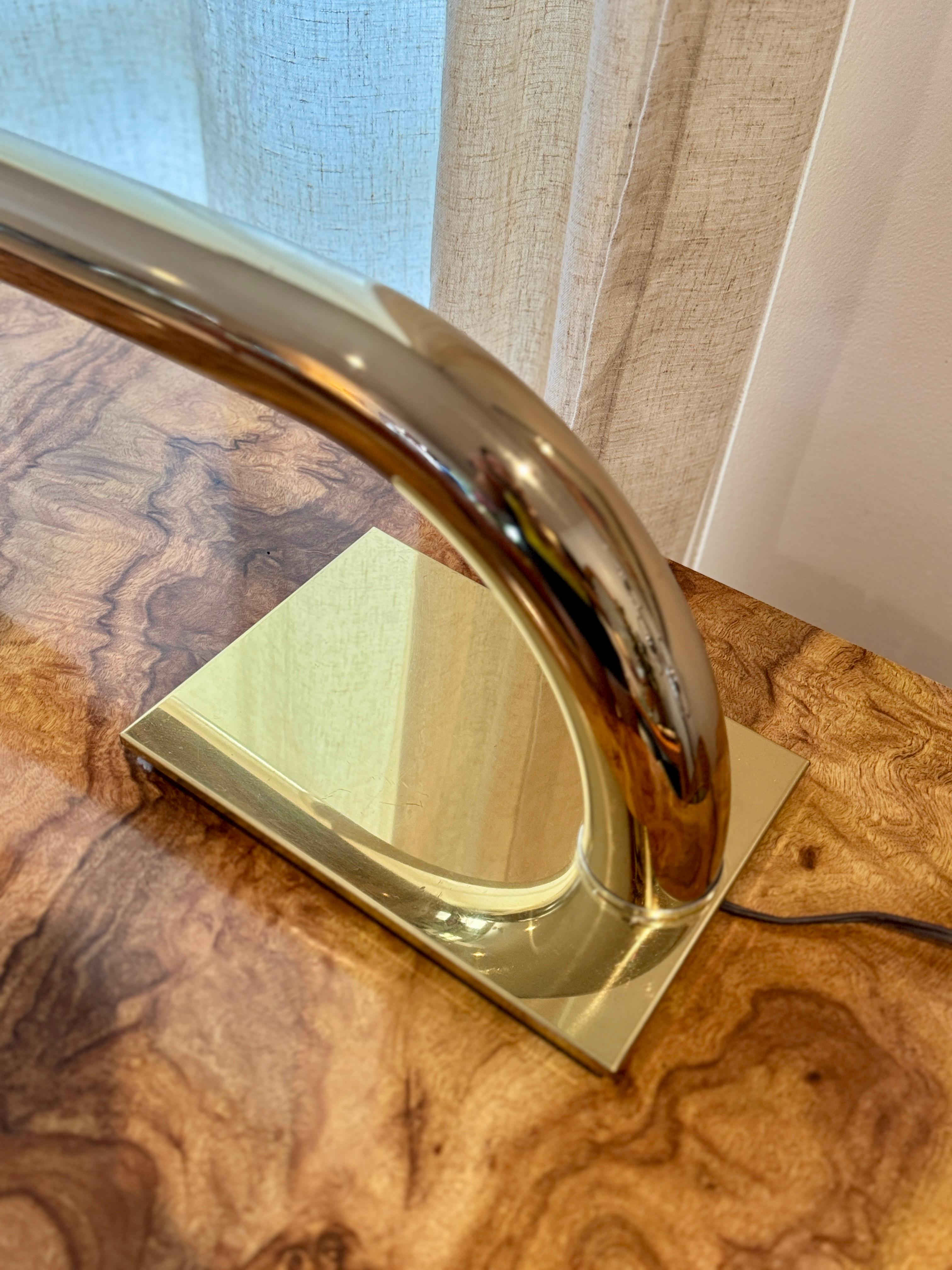 Vintage mid century modern Jim Bindman tubular brass touch lamp For Sale 2