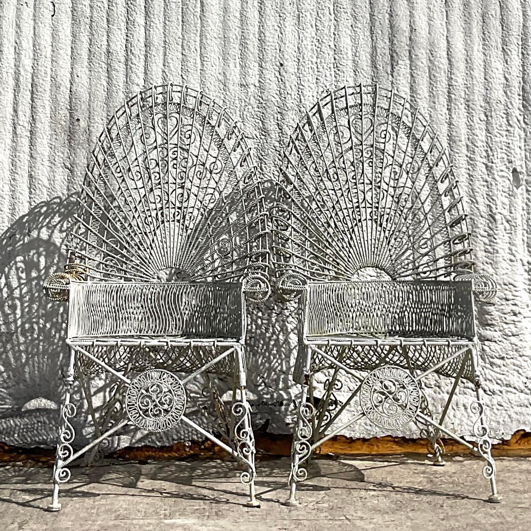 Vintage Mid-Century Modern John Salterini Wrought Iron Peacock Chairs - a Pair (Paire de chaises en fer forgé) Bon état - En vente à west palm beach, FL