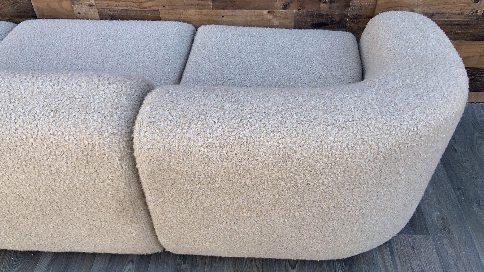 Karpen Sofa mit ausziehbarem Bett, Moderne der Mitte des Jahrhunderts im Angebot 3