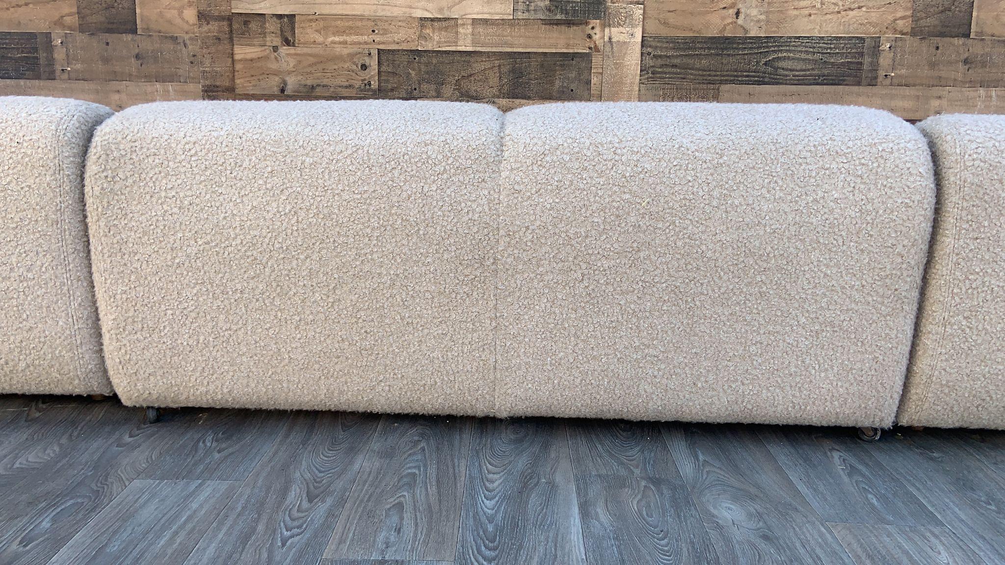 Karpen Sofa mit ausziehbarem Bett, Moderne der Mitte des Jahrhunderts im Angebot 7