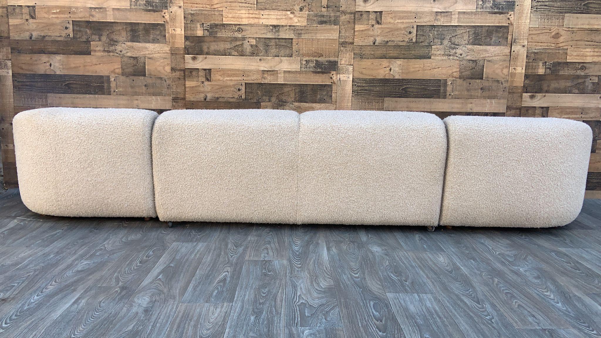 Karpen Sofa mit ausziehbarem Bett, Moderne der Mitte des Jahrhunderts im Angebot 9