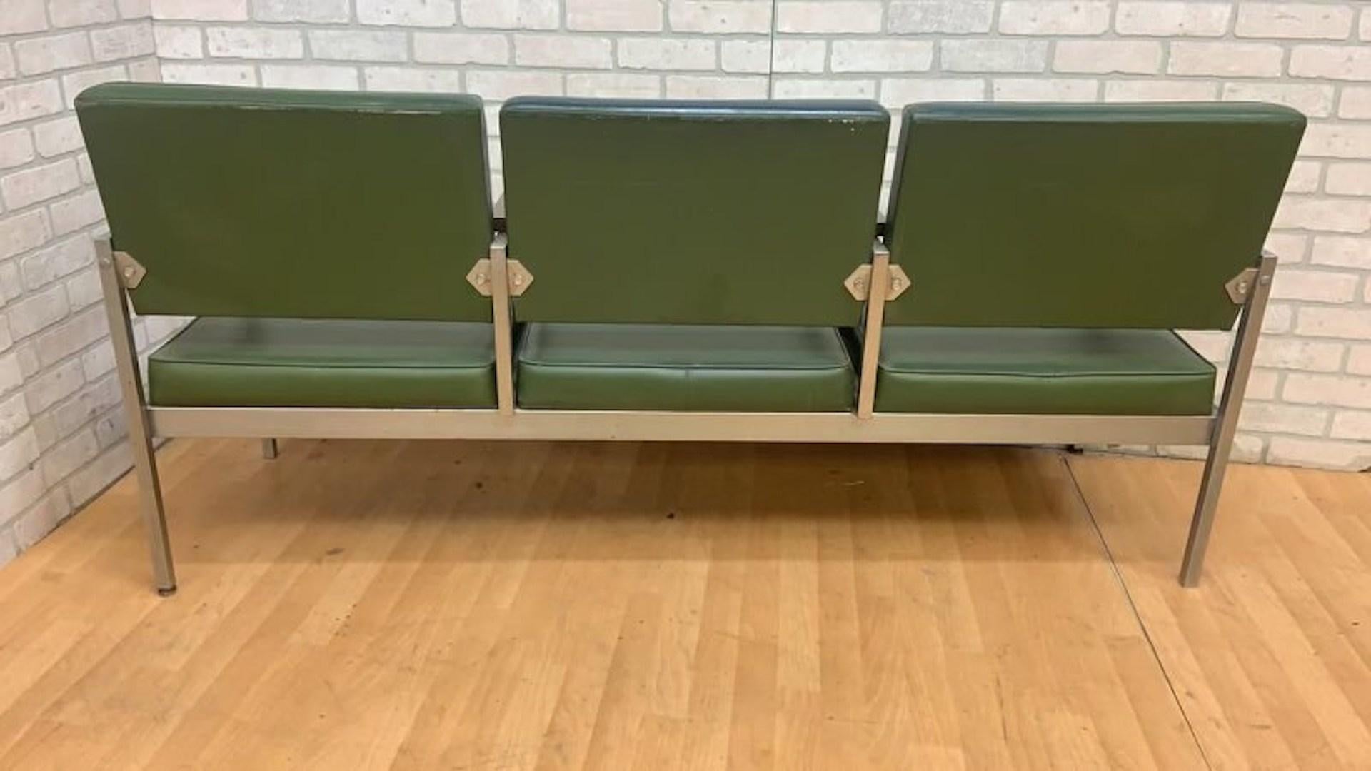 Mid-Century Modern Banc d'attente moderne du milieu du siècle dernier de style Knoll en vente