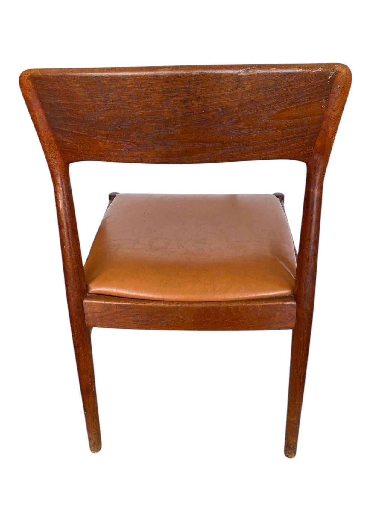 Vintage Mid Century Modern KS Mobler Teak Side Chair, Made In Denmark In Good Condition For Sale In San Carlos, CA