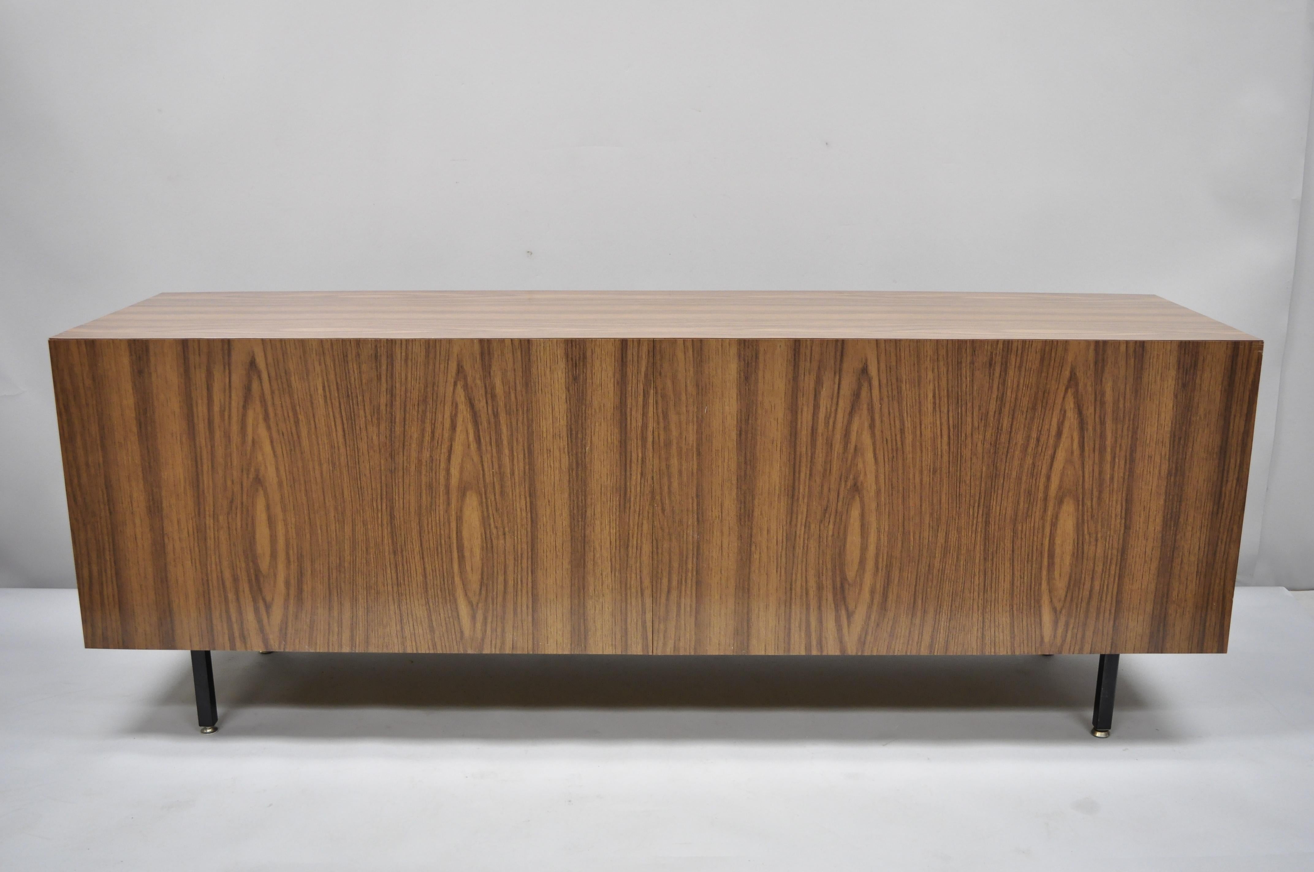 Vintage Mid-Century Modern Laminate Formica Case Credenza Cabinet Buffet For Sale 1