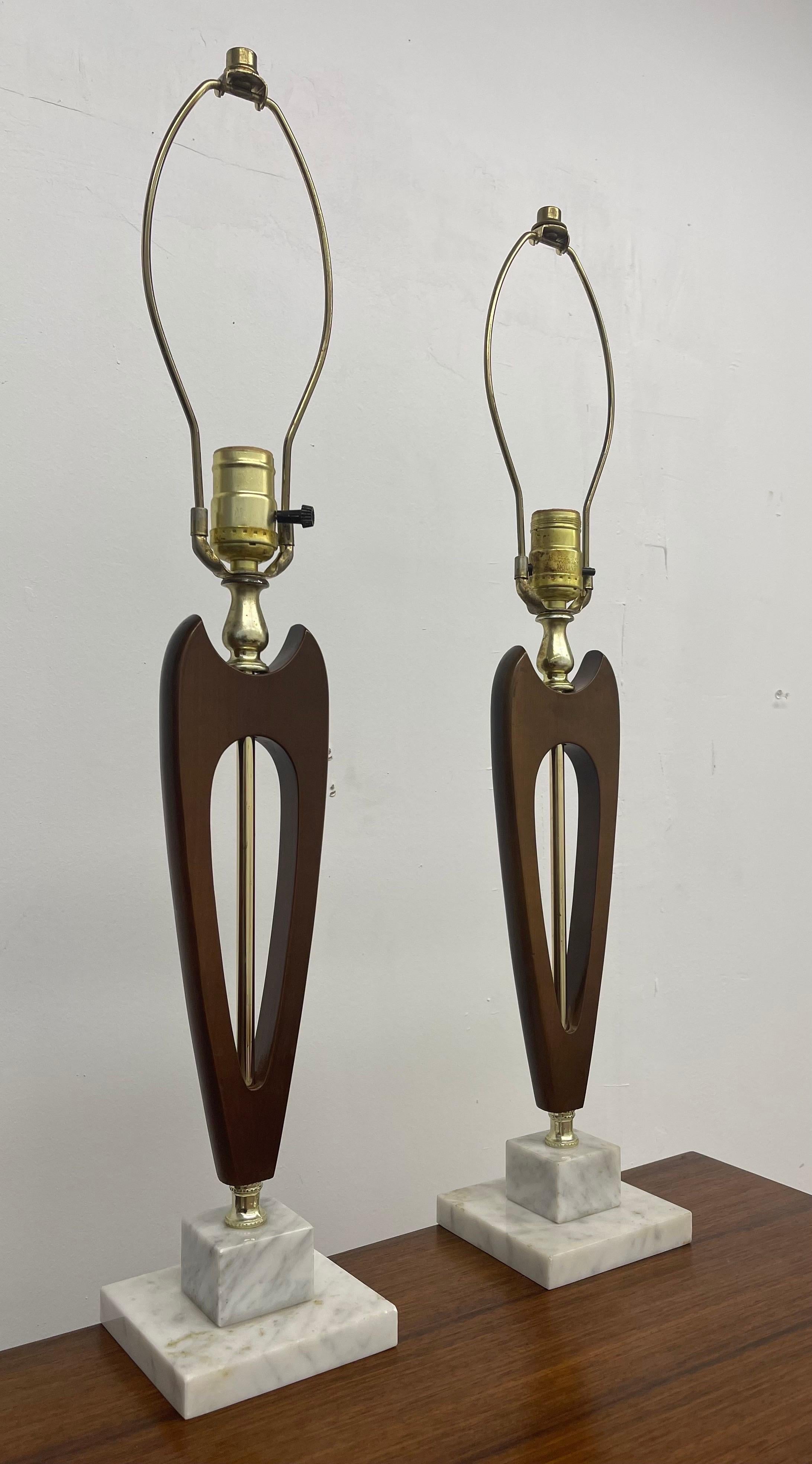 Vintage Mid-Century Modern Lamps Set of 2 In Good Condition For Sale In Seattle, WA