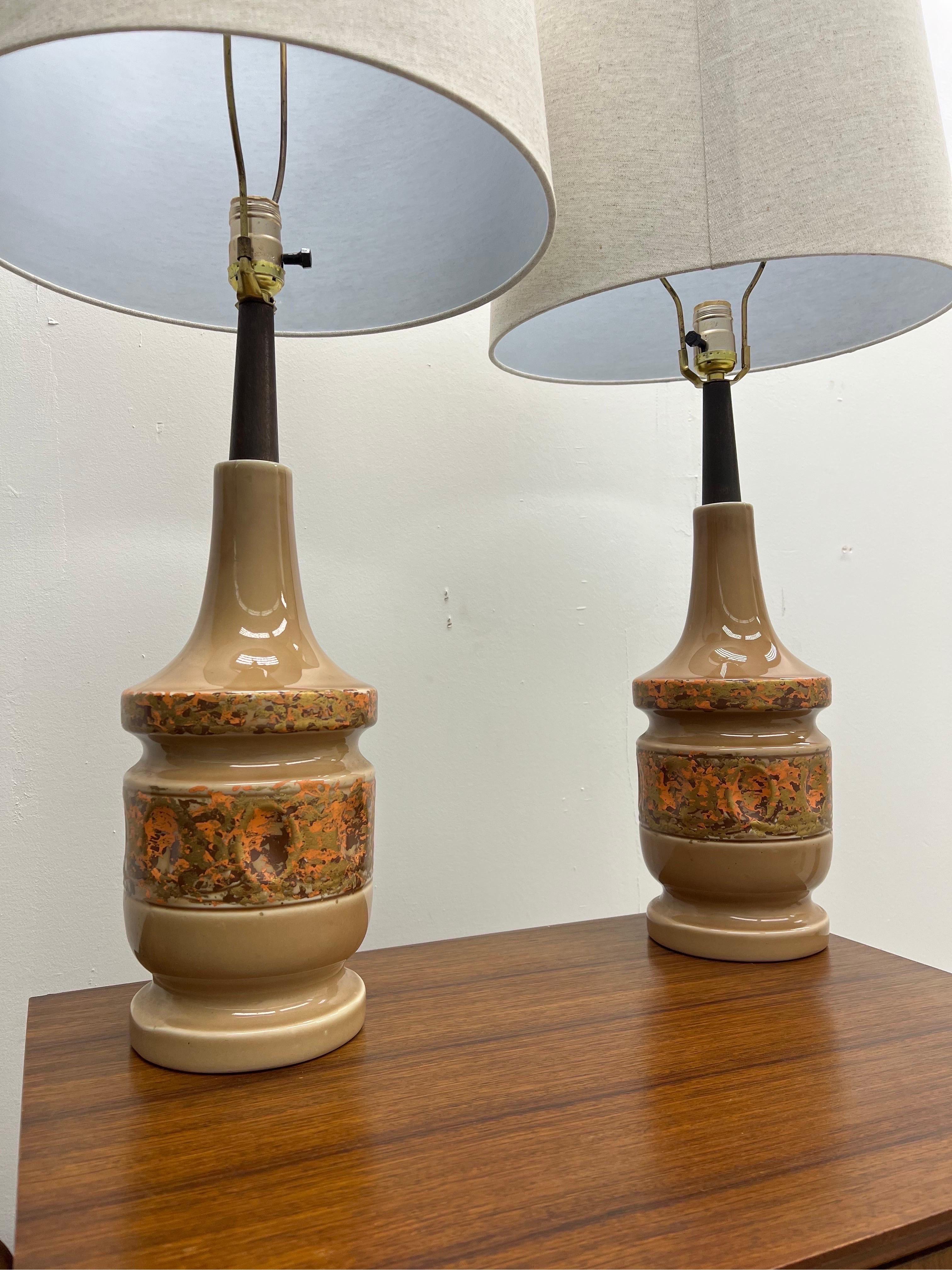 Ceramic Vintage Mid-Century Modern Lamps Set of 2 For Sale