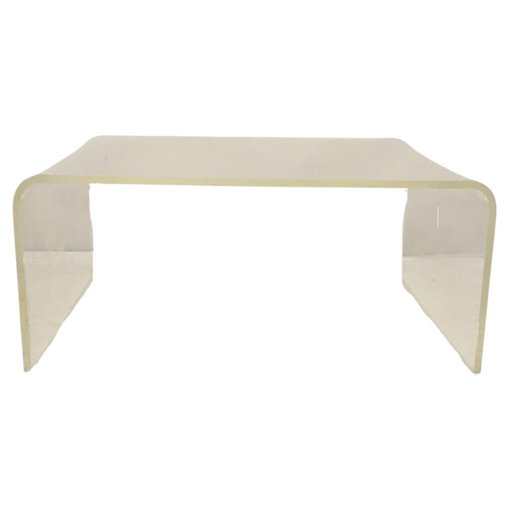 Grande table basse en lucite de style mi-siècle moderne, 42 x 30