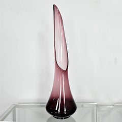 Vintage Mid-Century Modern Large Amethyst Simplicity Swung Vase by L.E. Smith