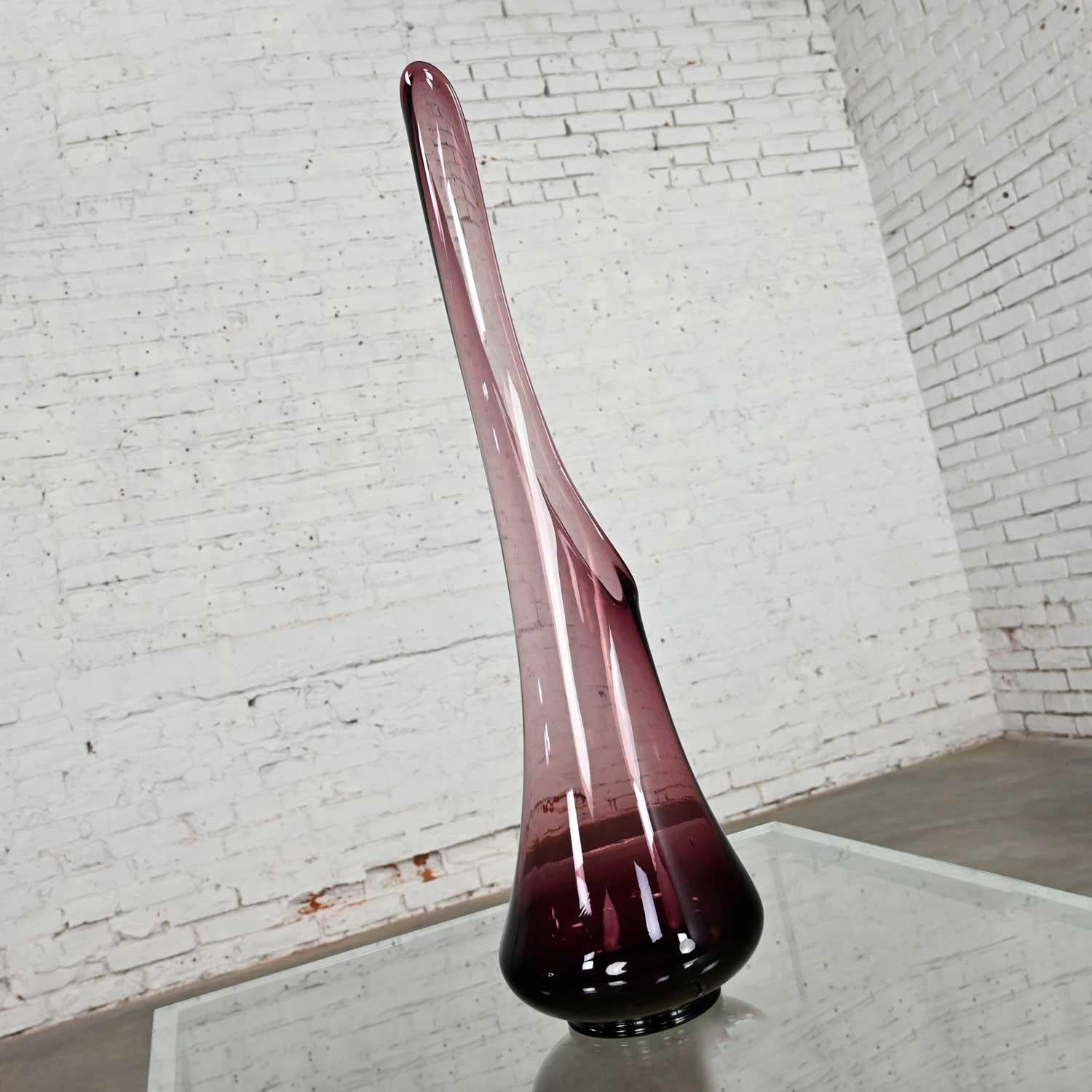 Blown Glass Vintage Mid-Century Modern Large Amethyst Simplicity Swung Vase by L.E. Smith