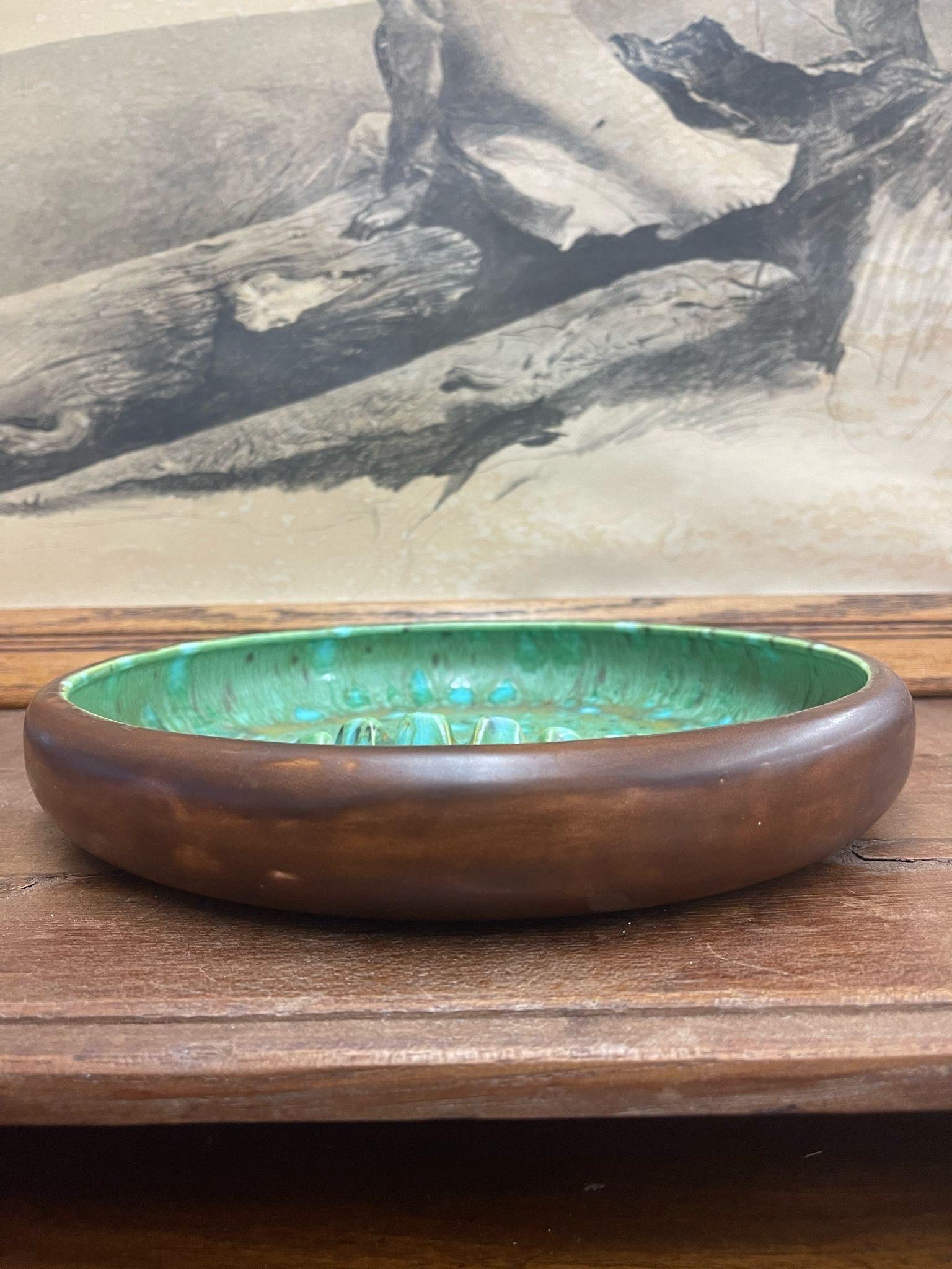 Ceramic Vintage Mid Century Modern Large Ash Tray Dish With Beautiful Glazed Interior. For Sale