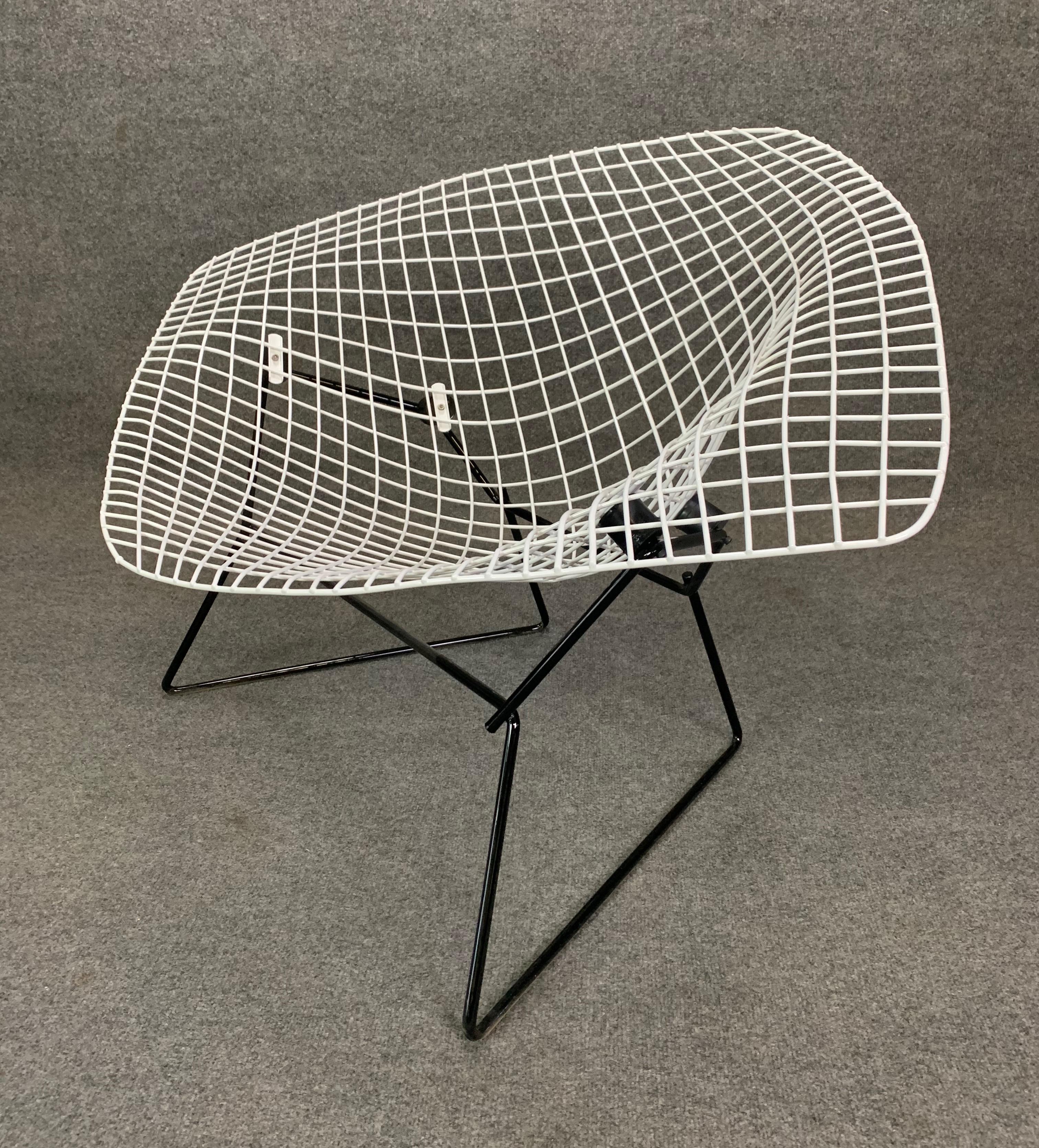Metal Vintage Mid-Century Modern Large Diamond Chair by Harry Bertoia for Knoll For Sale