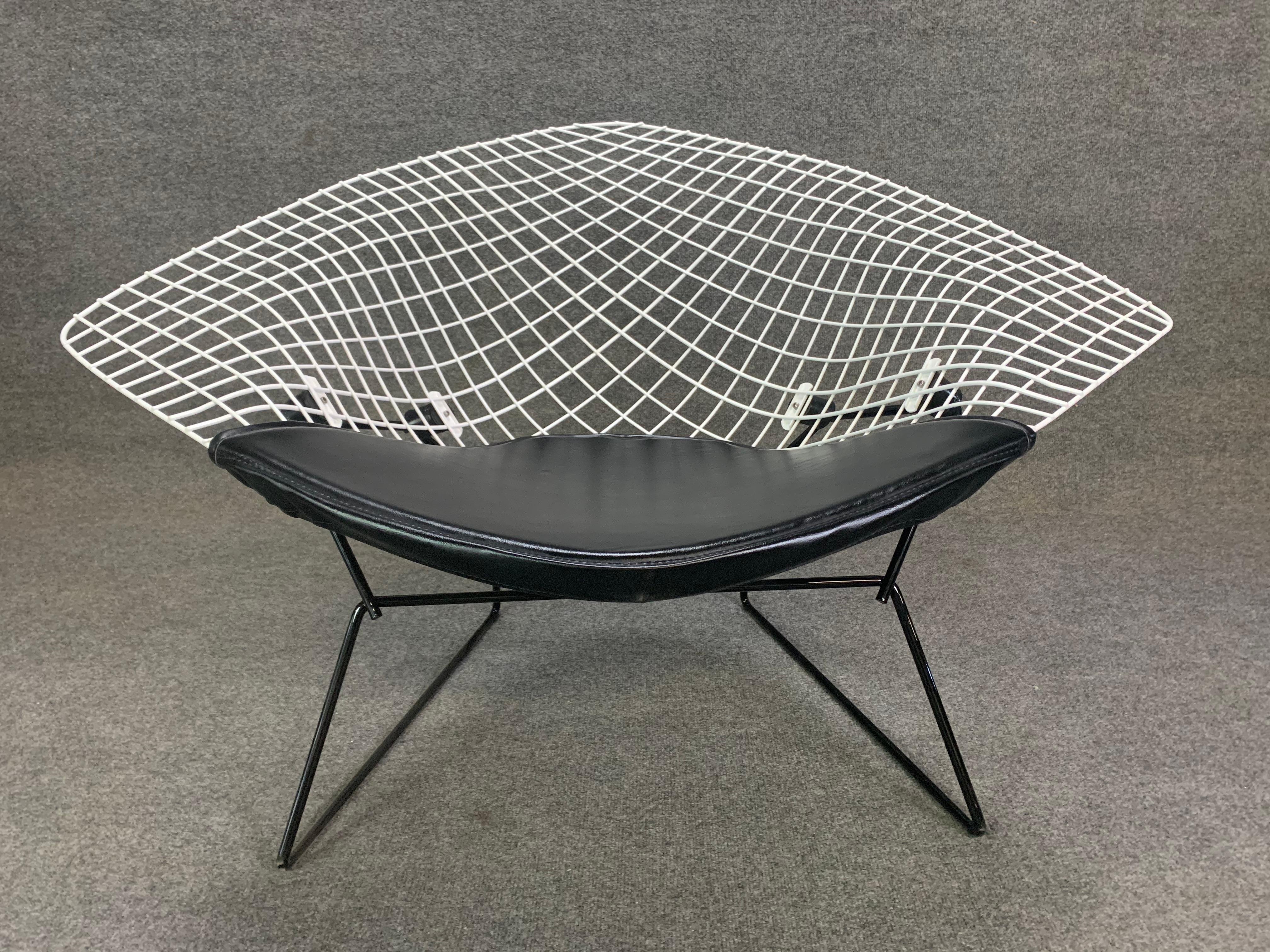 Welded Vintage Mid-Century Modern Large Diamond Chair by Harry Bertoia for Knoll