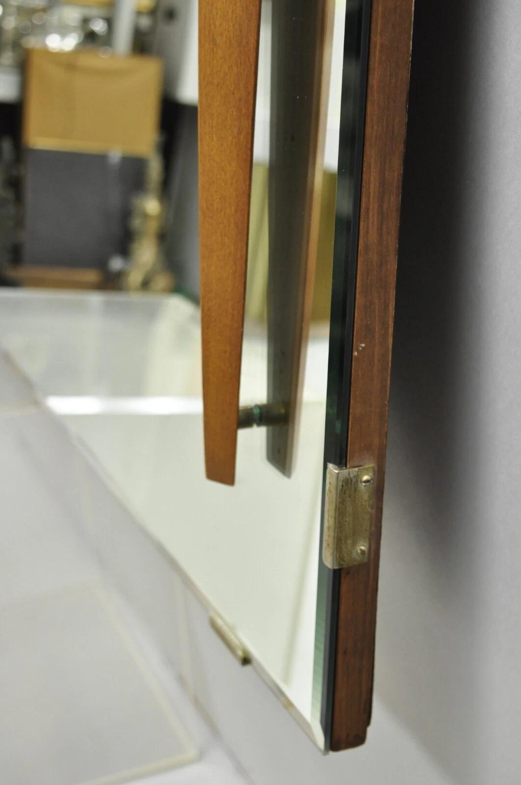 Inconnu Vintage Mid Century Modern Large Wall Mirror with Raised Sculpted Walnut Accents en vente