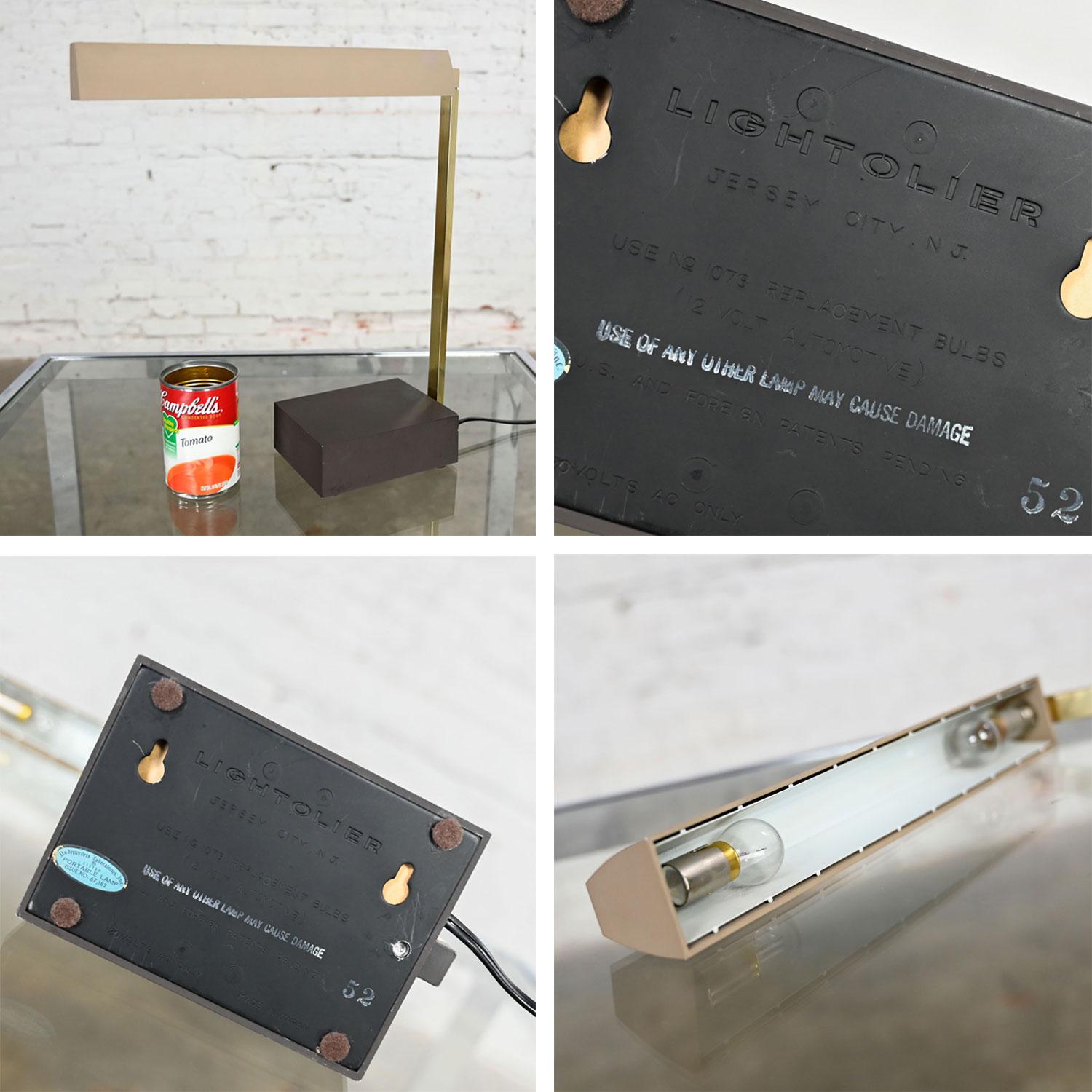 Lámpara de pared de sobremesa de alta intensidad Lightolier Baton, vintage y moderna de mediados de siglo en venta 11
