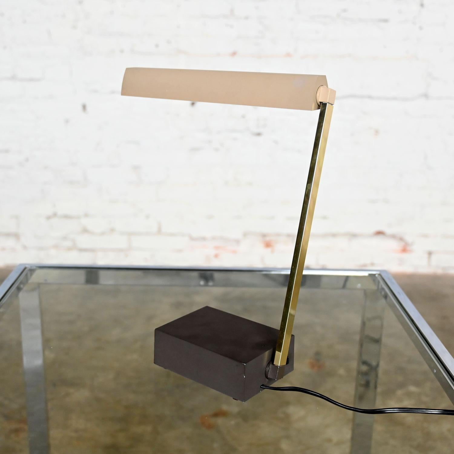 Lámpara de pared de sobremesa de alta intensidad Lightolier Baton, vintage y moderna de mediados de siglo en venta 1
