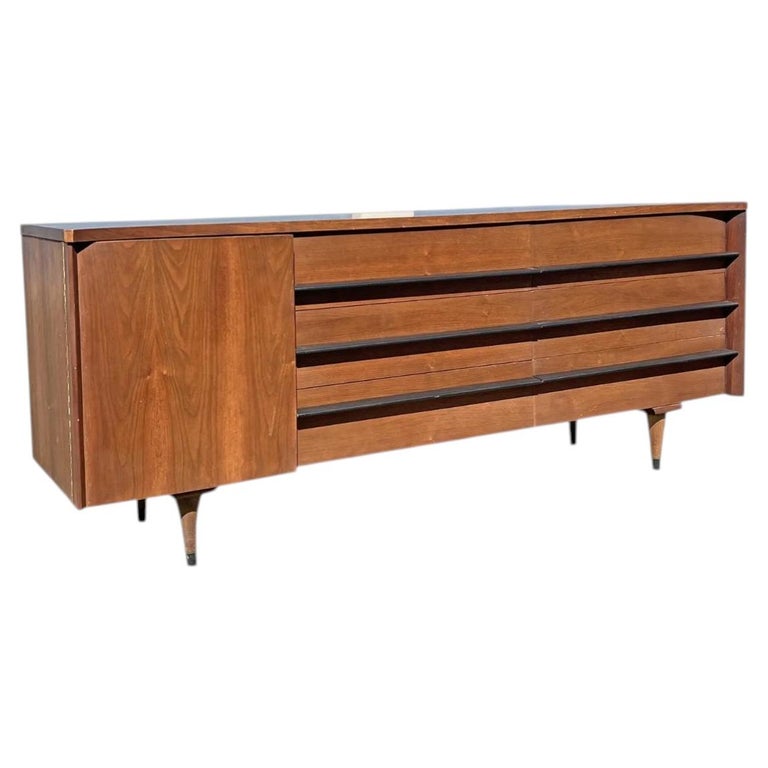 vintage long dresser Vintage Mid Century Modern 9 Drawer Long Dresser with Sculpted drawer pulls