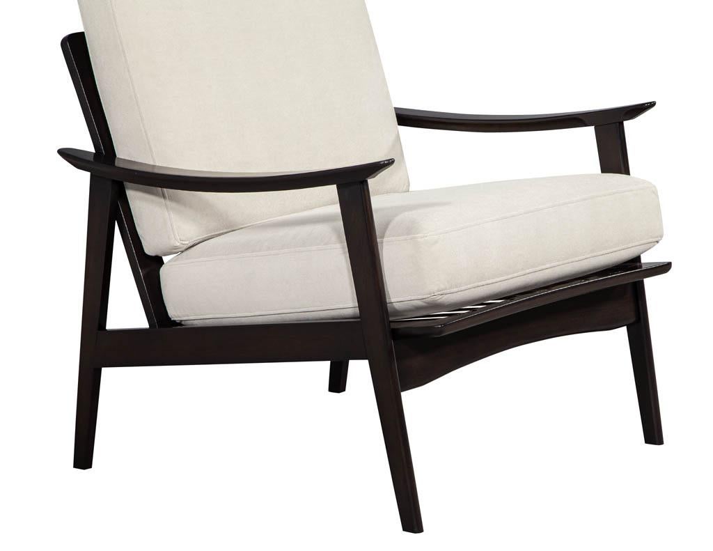 Velvet Vintage Mid-Century Modern Lounge Chair For Sale