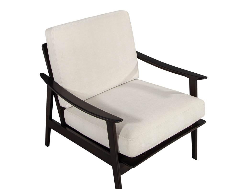 Vintage Mid-Century Modern Lounge Chair For Sale 1