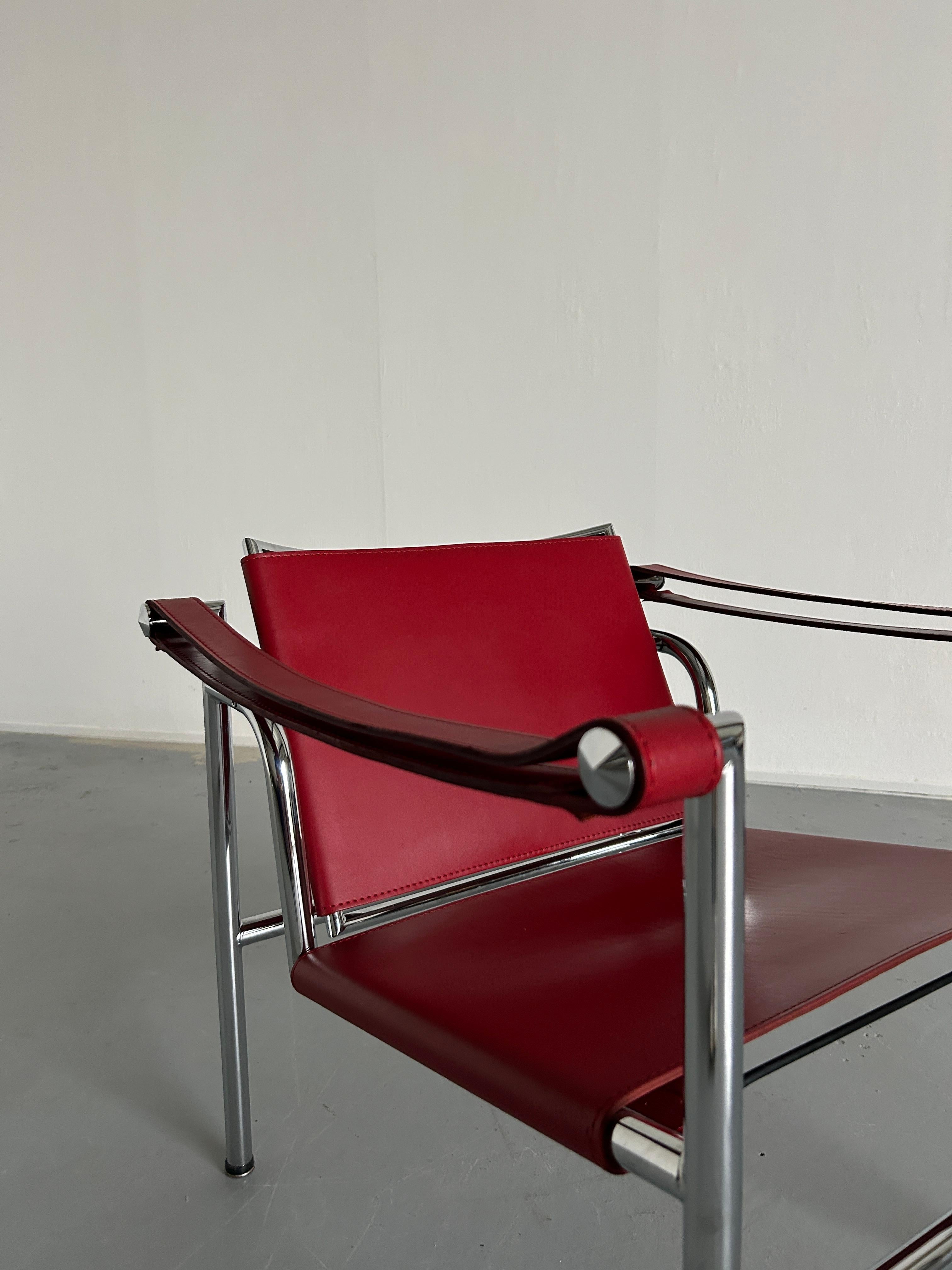 Vintage Mid-Century Modern Lounge Chair in style of 'LC1' Chair, Le Corbusier 4