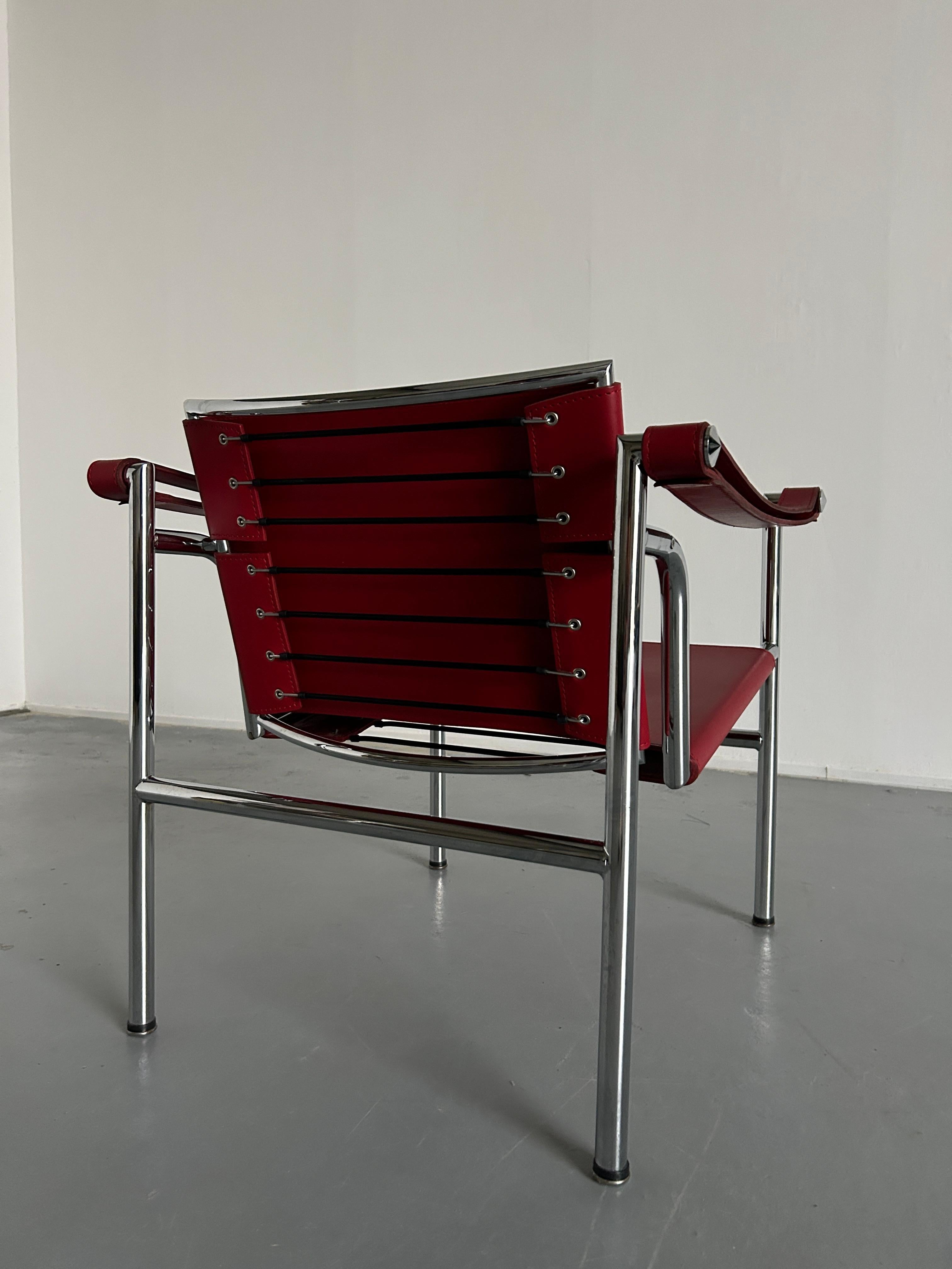 Vintage Mid-Century Modern Lounge Chair in style of 'LC1' Chair, Le Corbusier 1