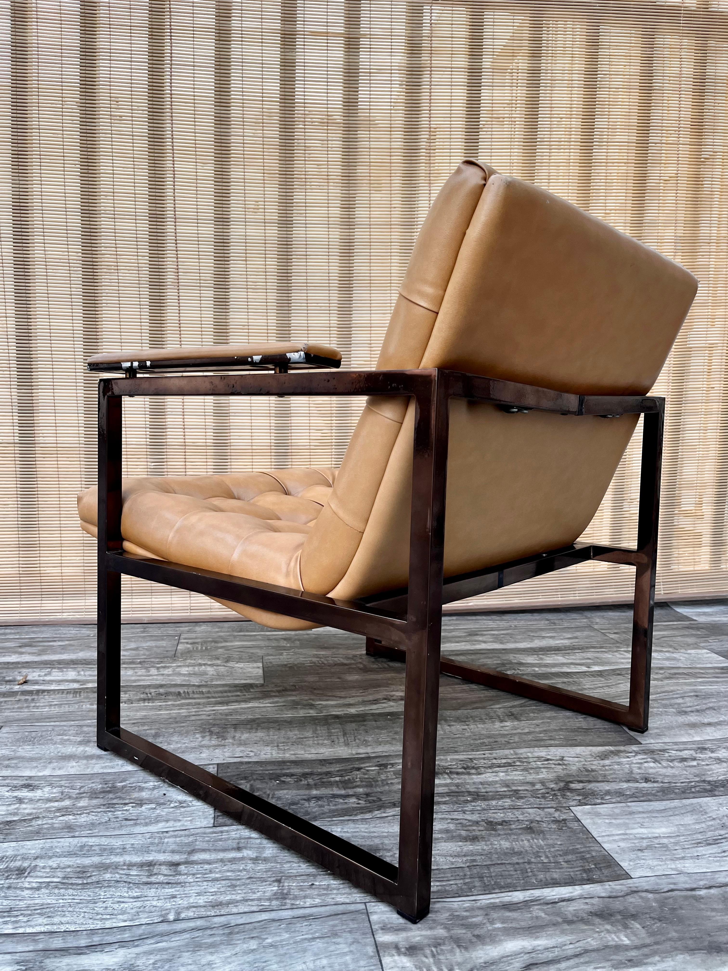Vintage Mid-Century Modern Lounge Chair in the Milo Baughman's Style For Sale 3
