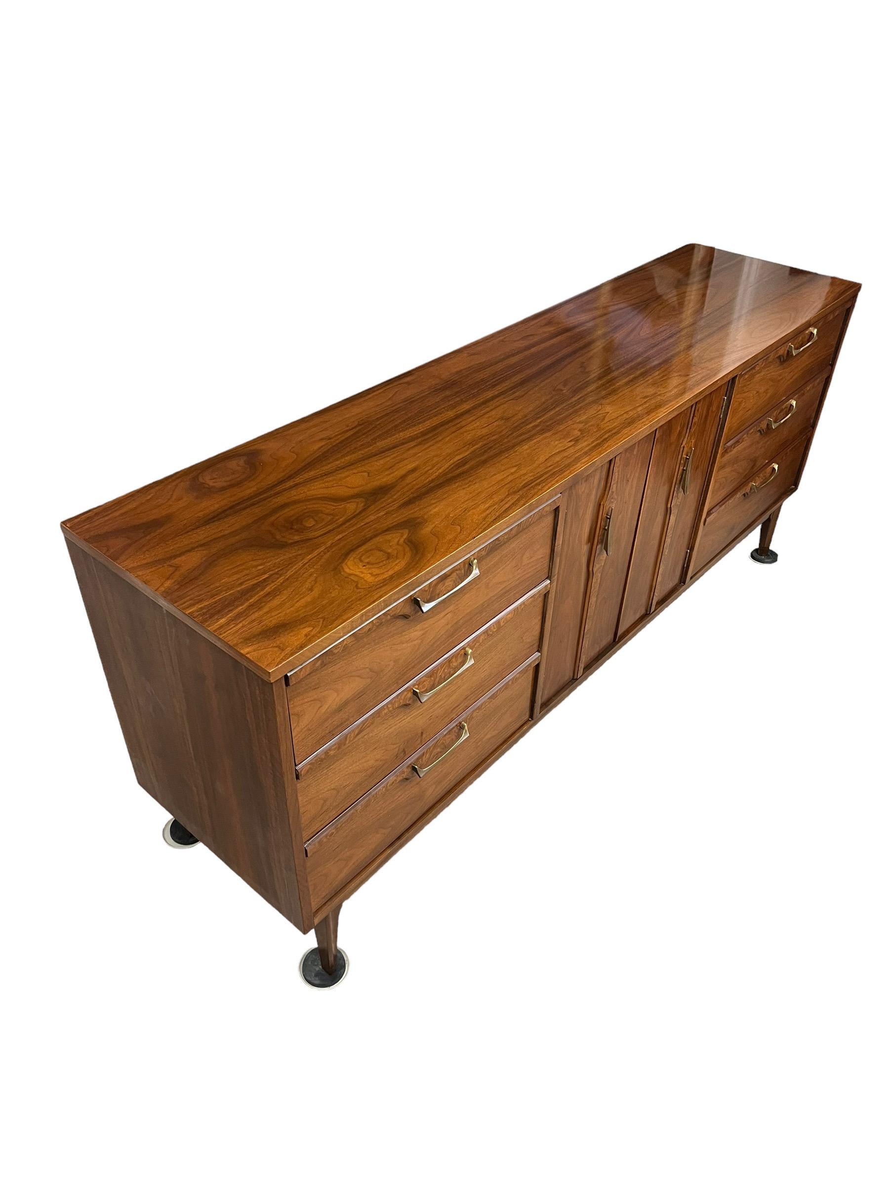 red lion table company dresser
